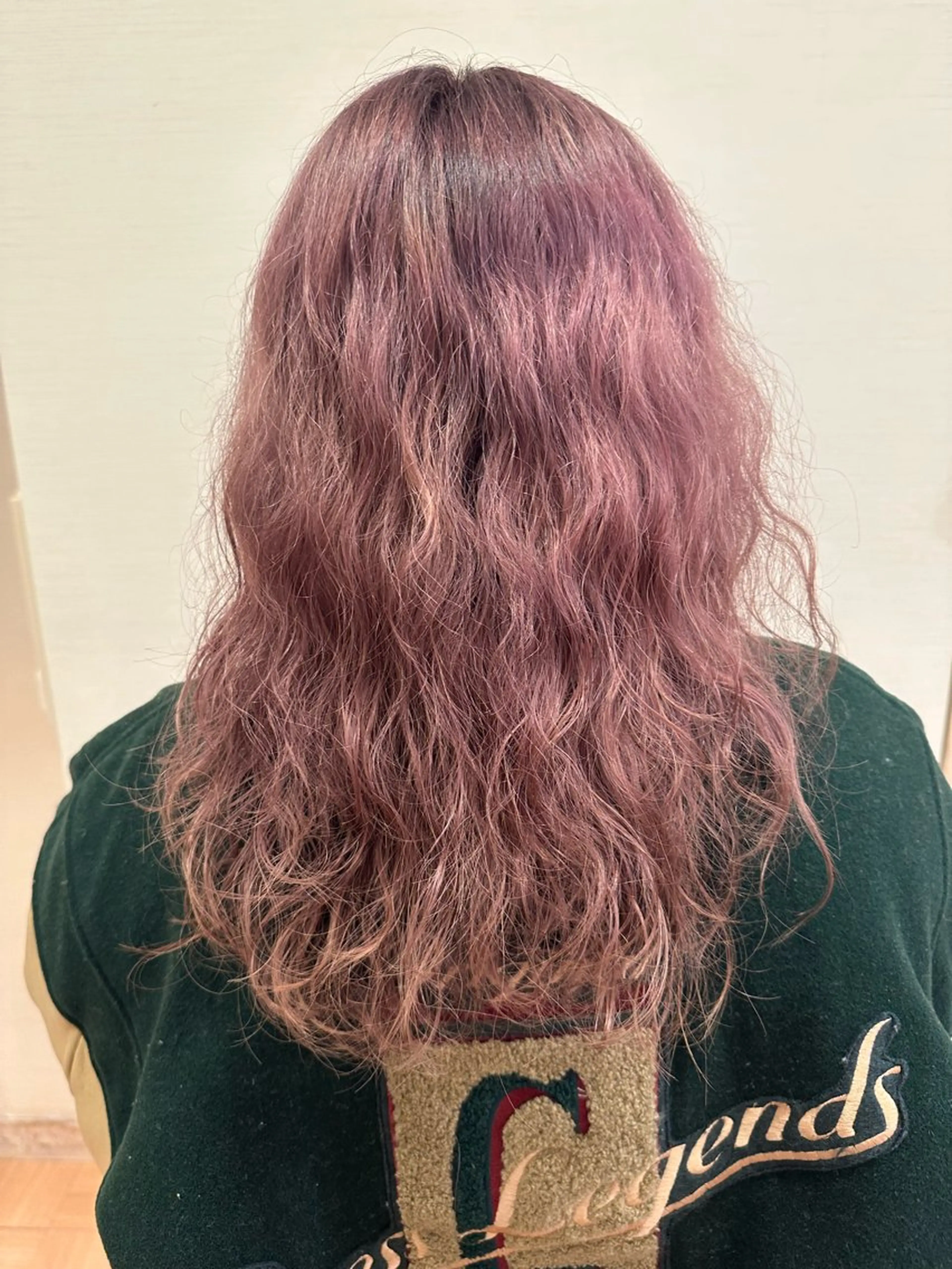 セミロング コタロウ🐯 大通り 美容室のヘアスタイル