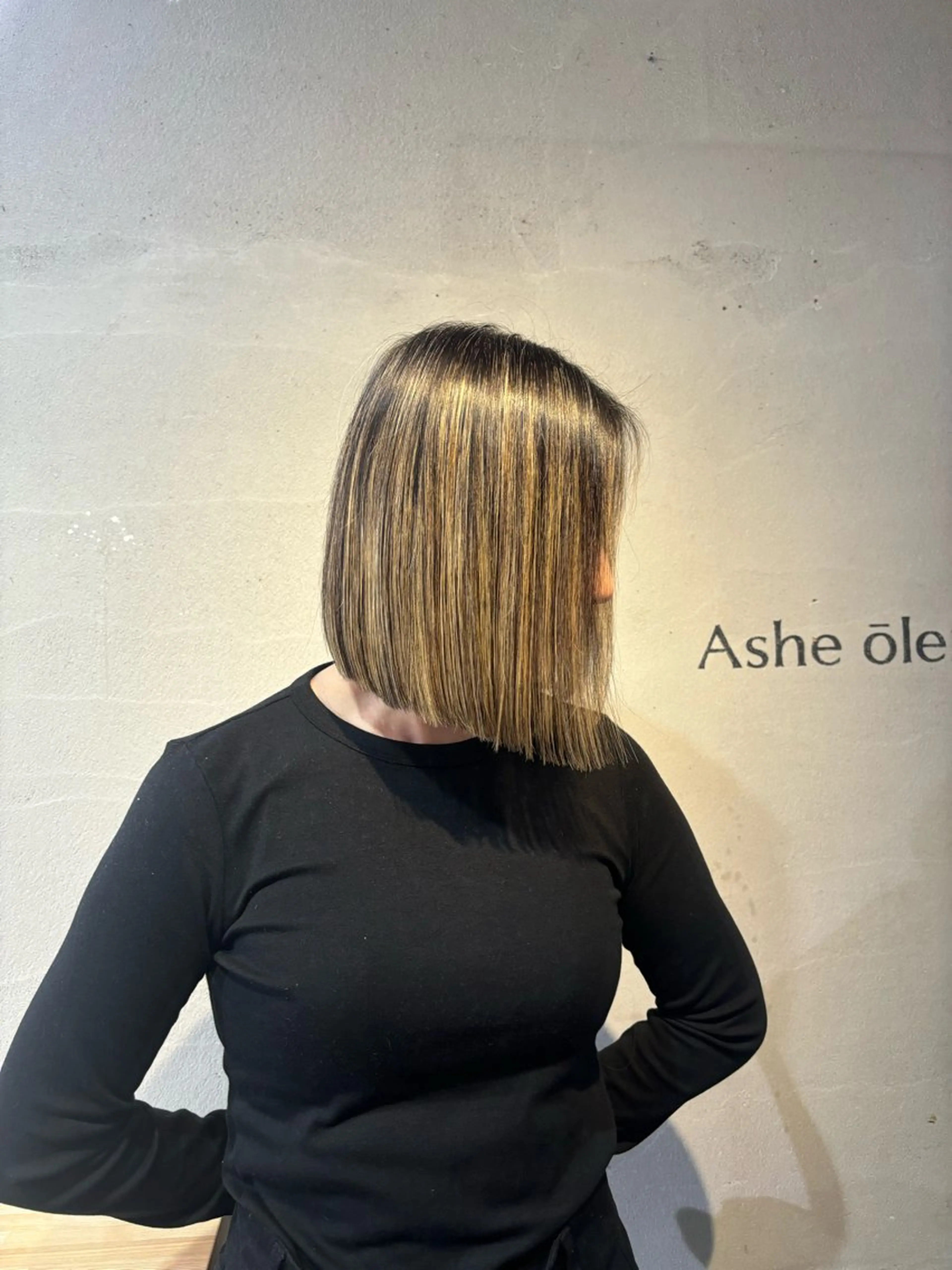 ショート Ashe　oleng所属・オモヤ ウタノのヘアスタイル