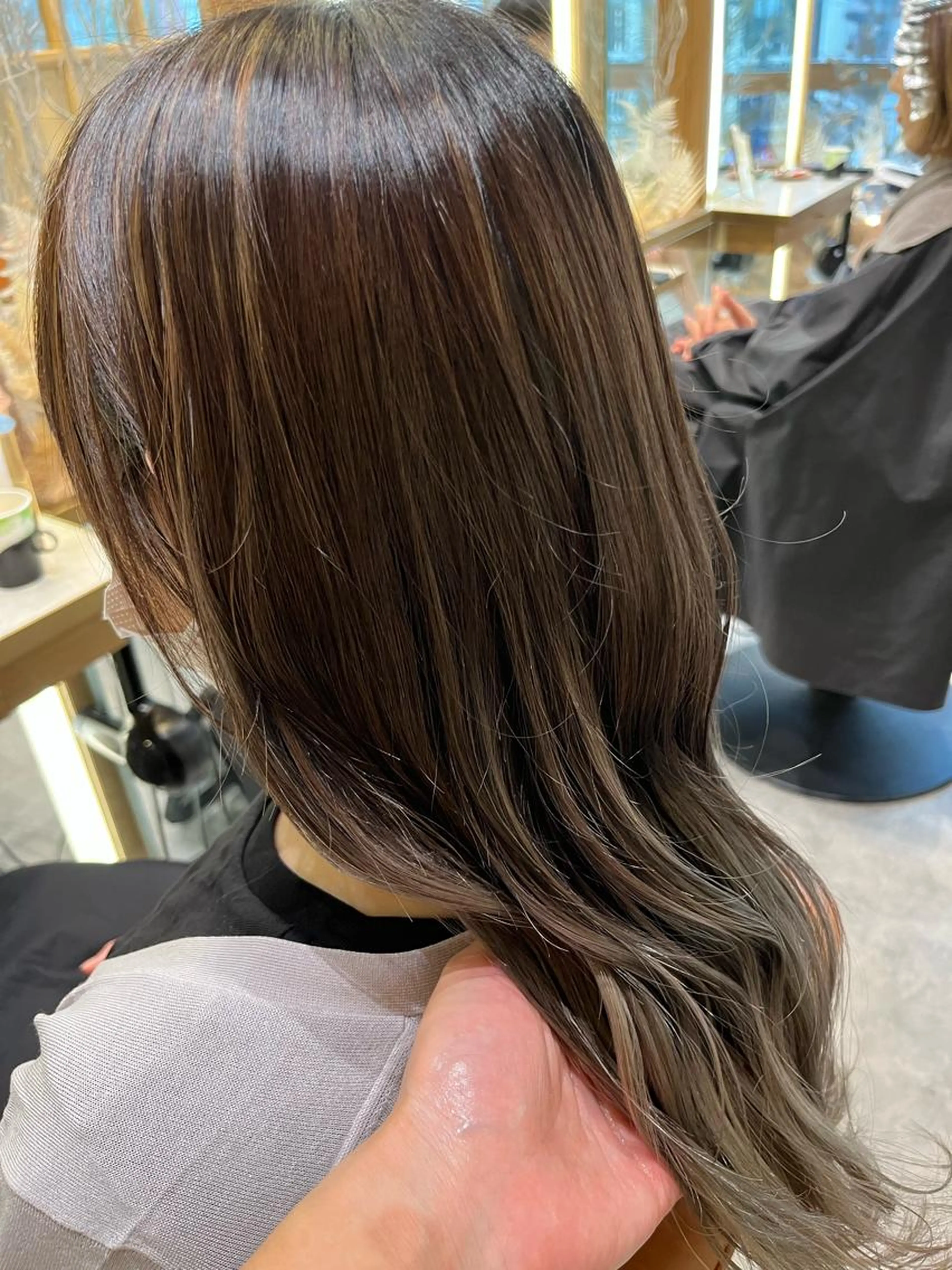 【💚プリンになりたくない方へ💚】バレイヤージュ➕カット➕4stepトリートメントの写真