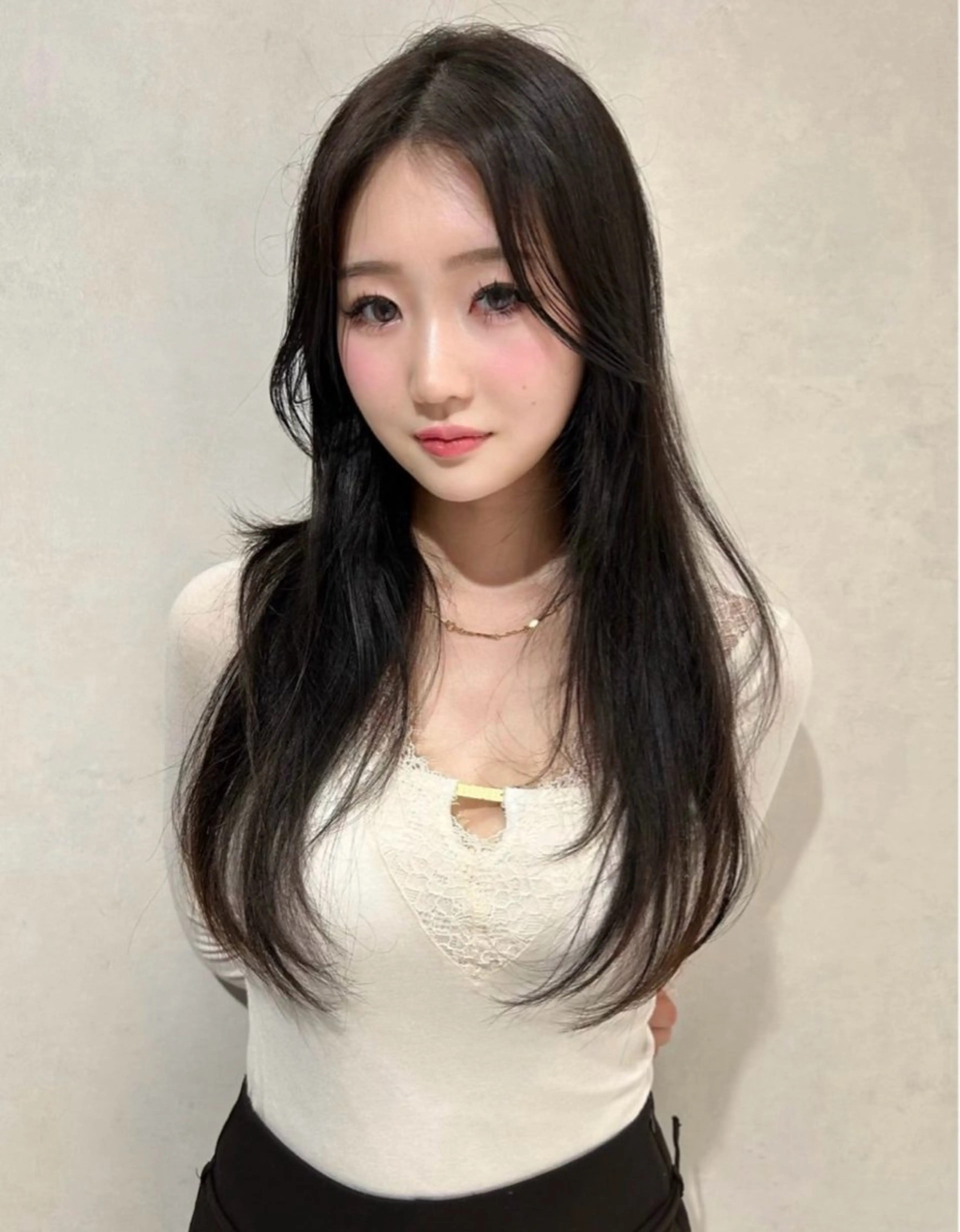 ロング カラー ヘアアレンジ メンズ Salowin原宿ash所属・‎透明感×艶髪 ‎🫒maki🎀のヘアスタイル