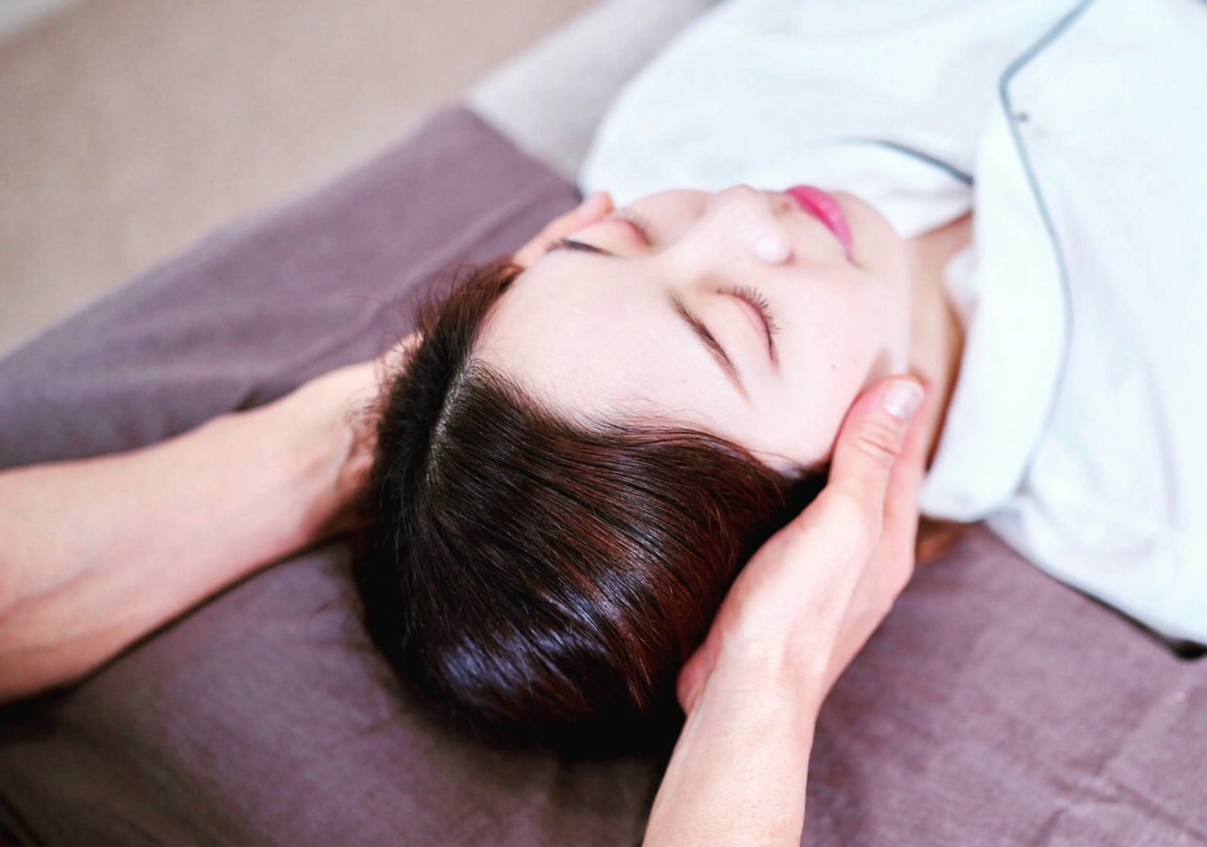 美容と健康の整体サロンＡｚｕｒｅ所属・秋丸 浩のエステ・リラクイメージ