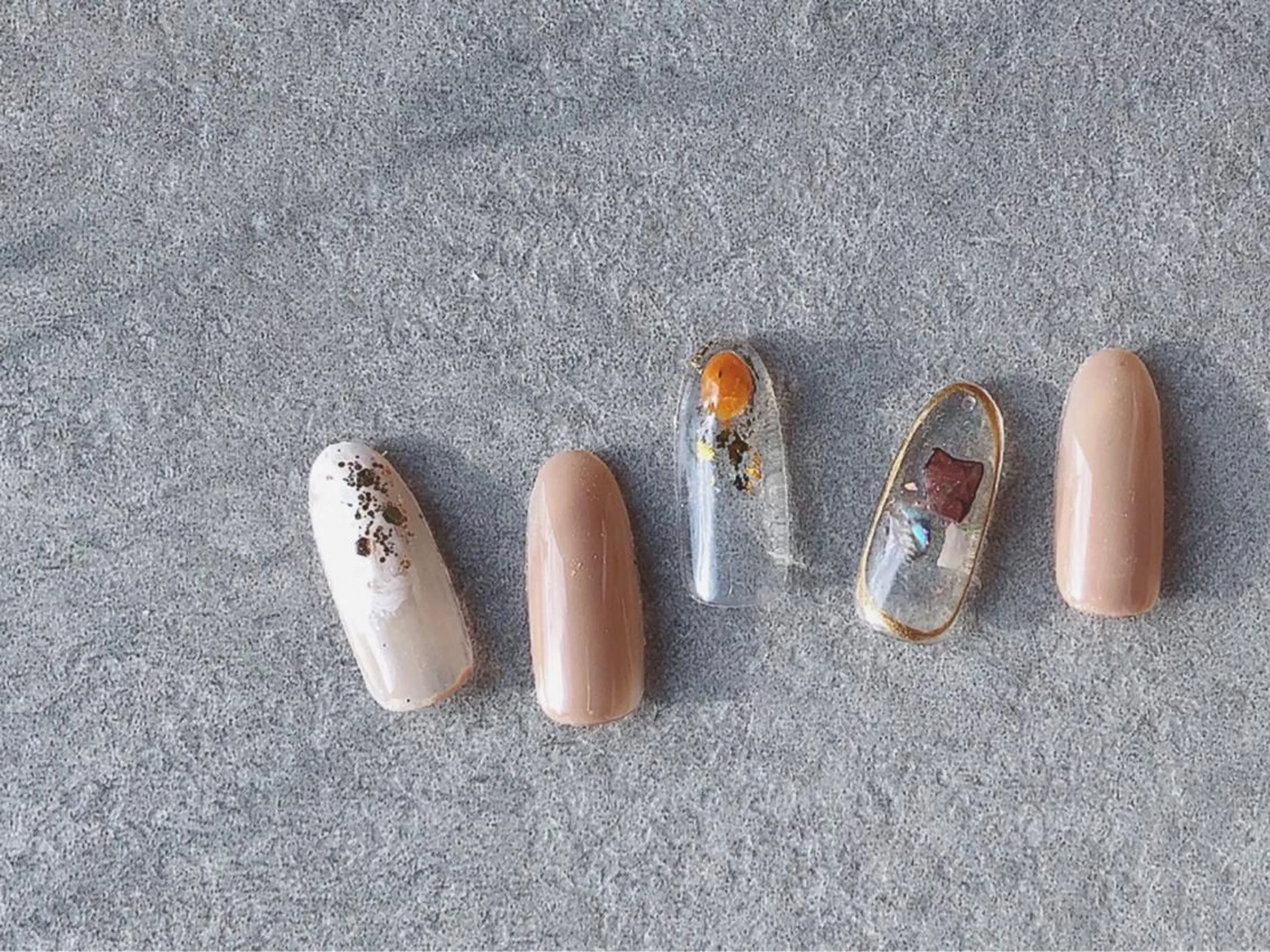 ネイル 友田 晴香のネイルデザイン