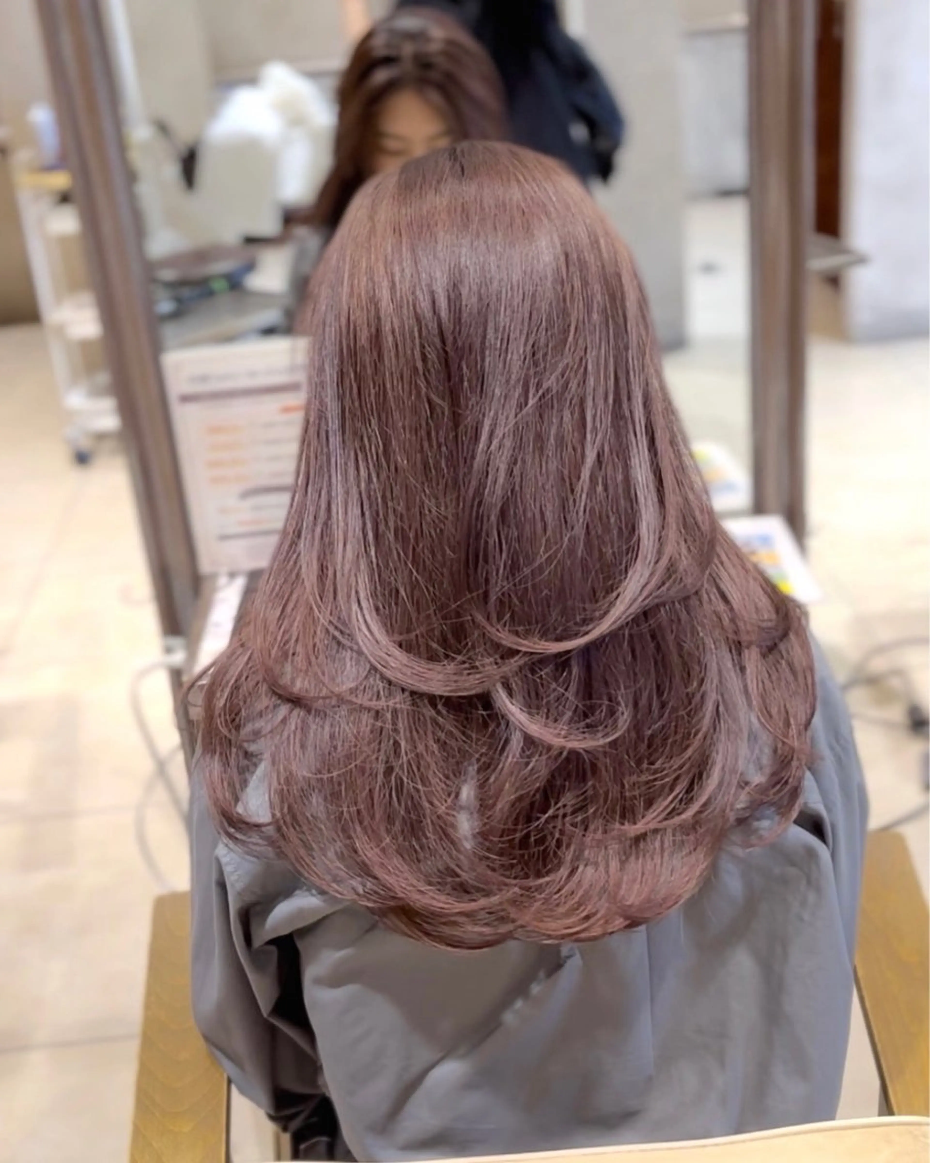 セミロング カラー 高槻No.1🇰🇷 韓国ヘア　橋口陽太のヘアスタイル