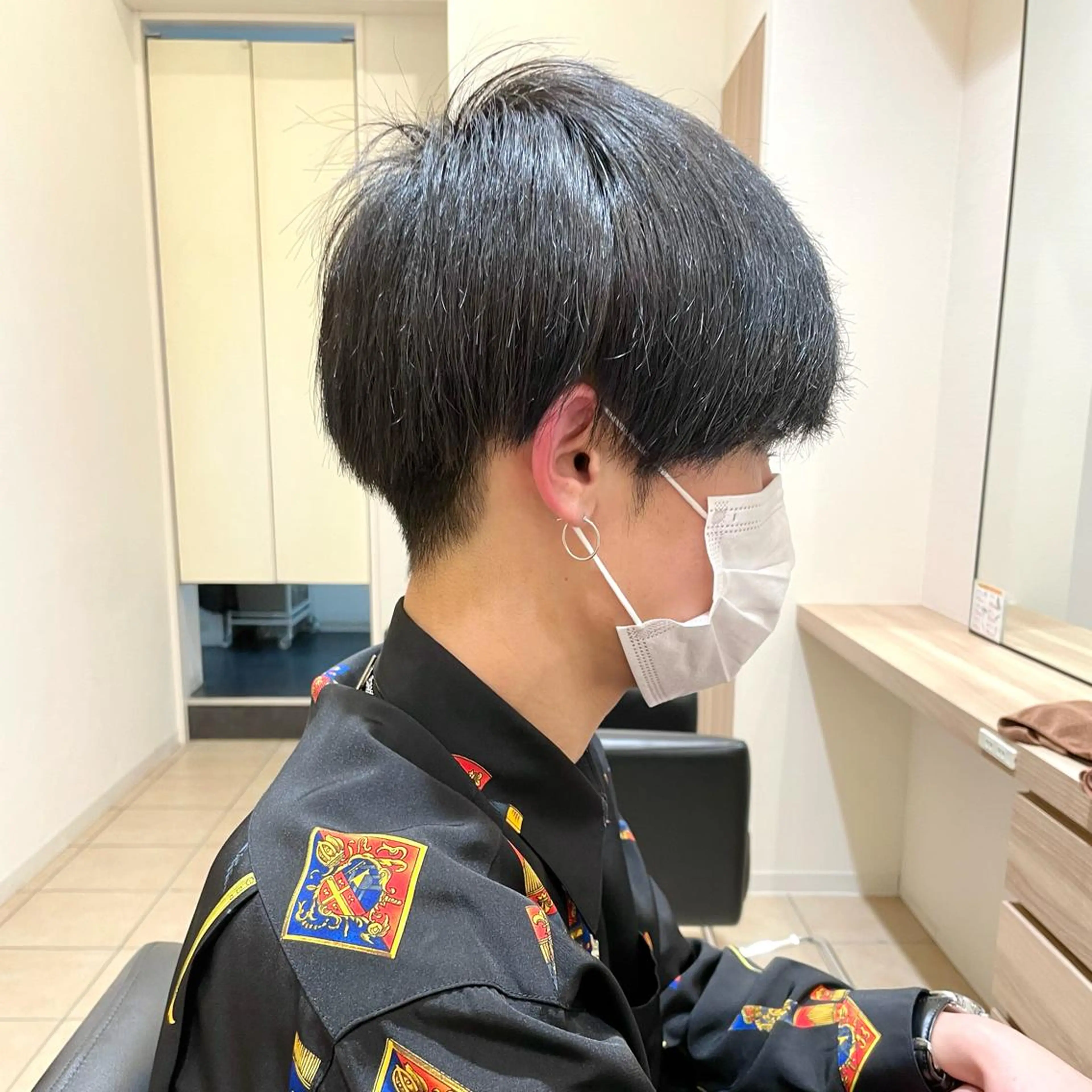 ショート カラー メンズ メンズパーマ カット GO TODAY シェアサロン 原宿Verno店所属・ブリーチ/髪質改善/ ボブ特化/よしきのヘアスタイル