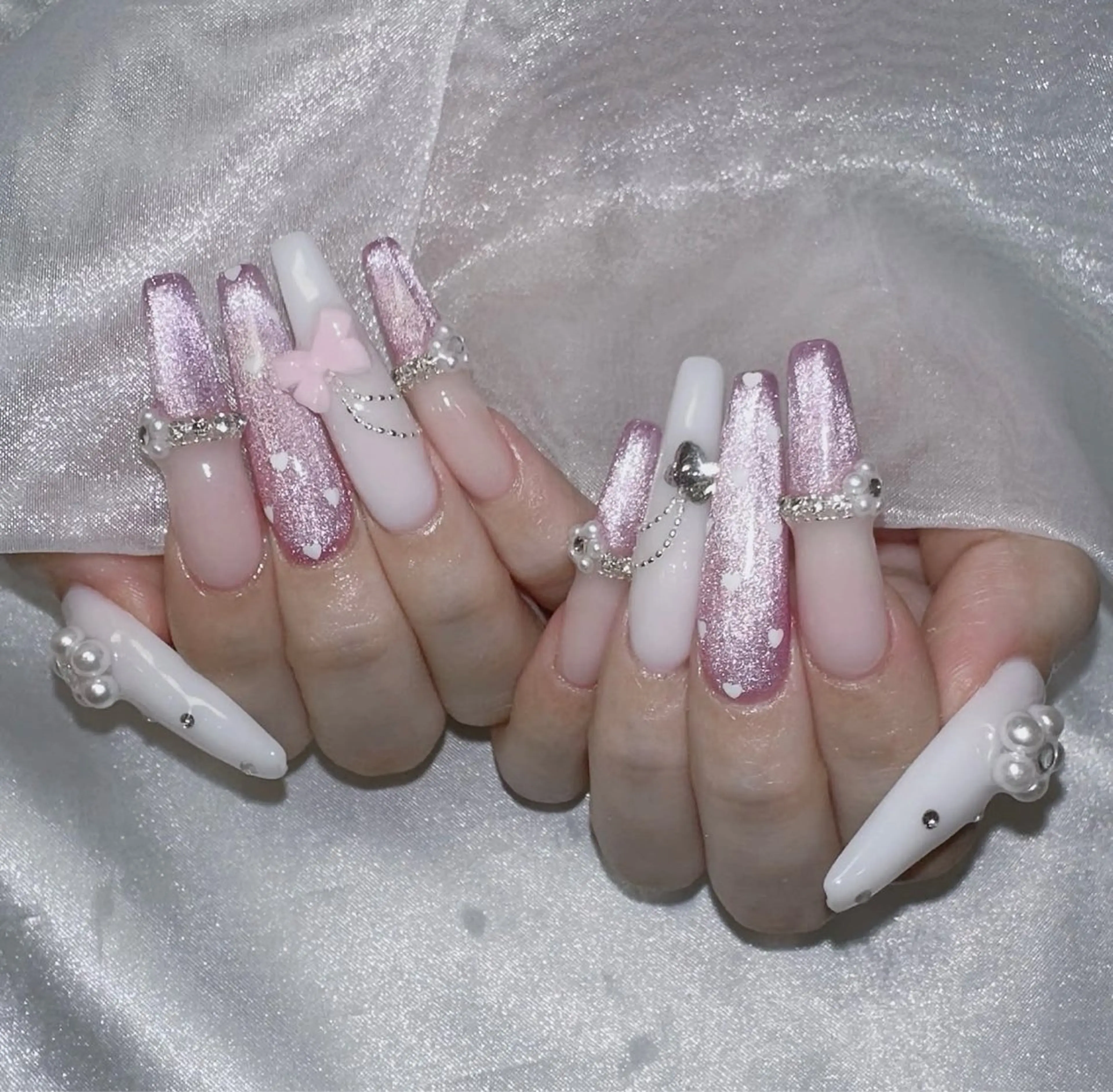 ネイル グラデーション キラキラネイル ワンカラーネイル 冬ネイル Jenn Nail Salonのネイルデザイン