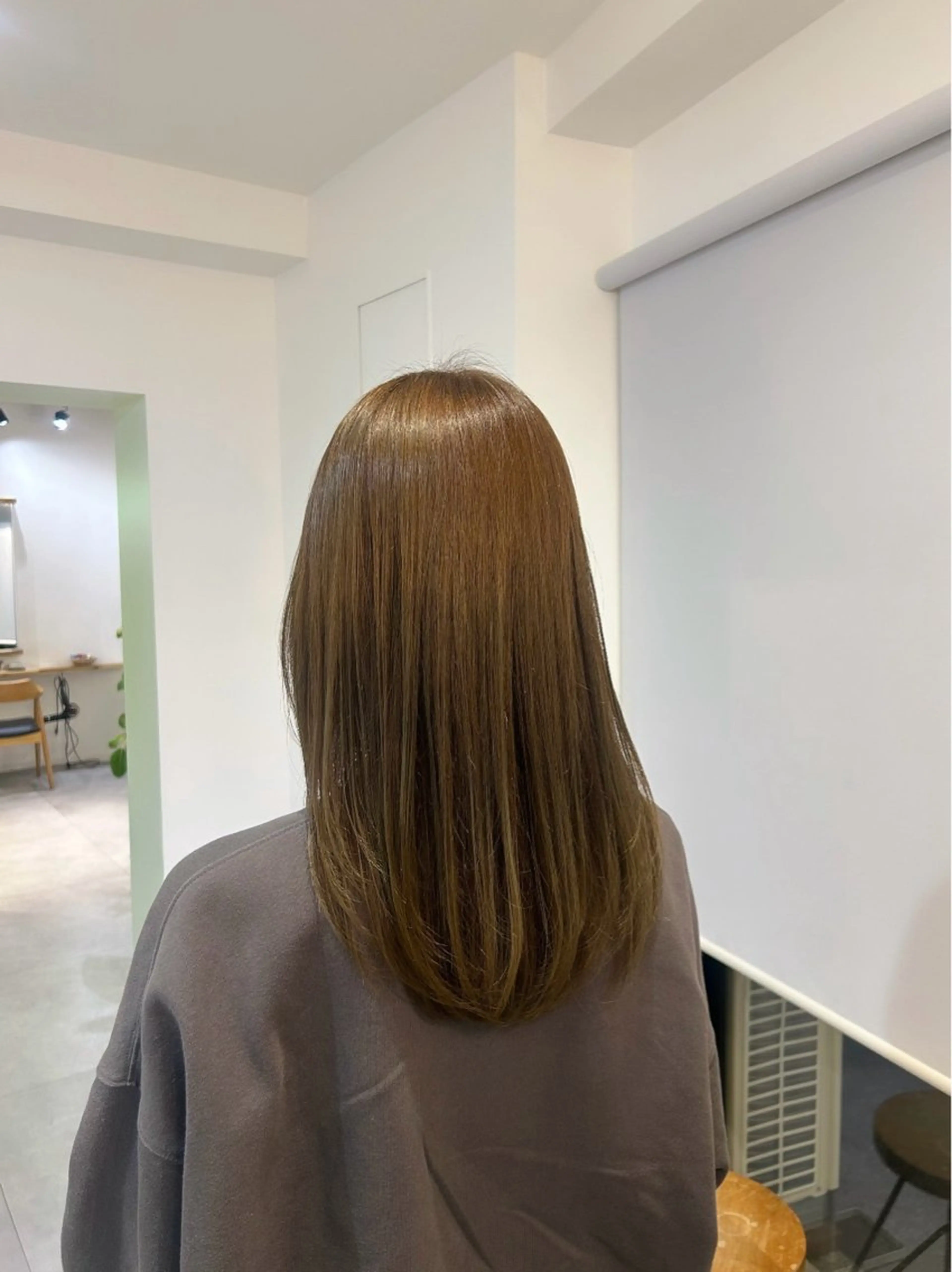 セミロング hair salon e.m.所属・e.m. マヒロのヘアスタイル