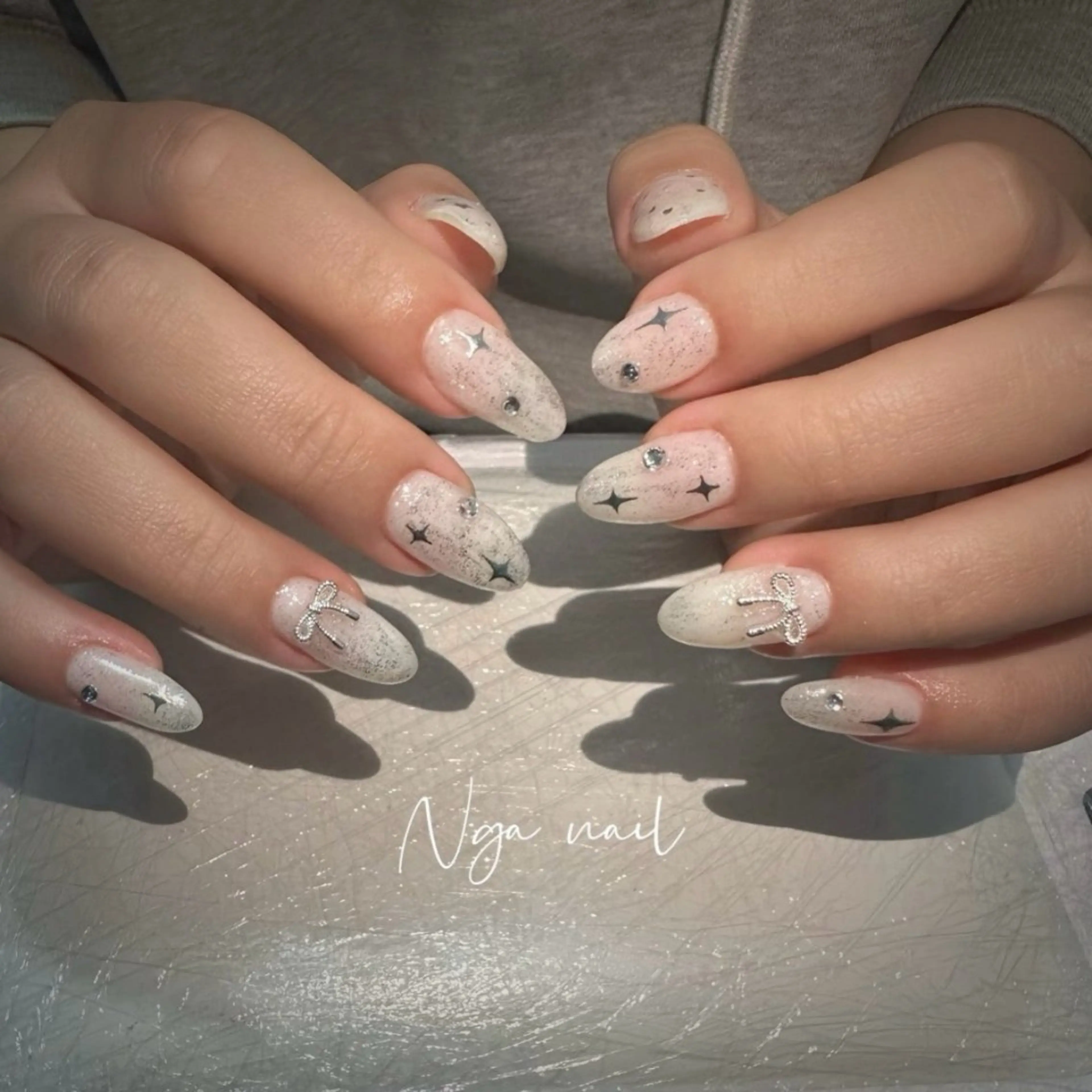 ミディアム ガー NAILのネイルデザイン