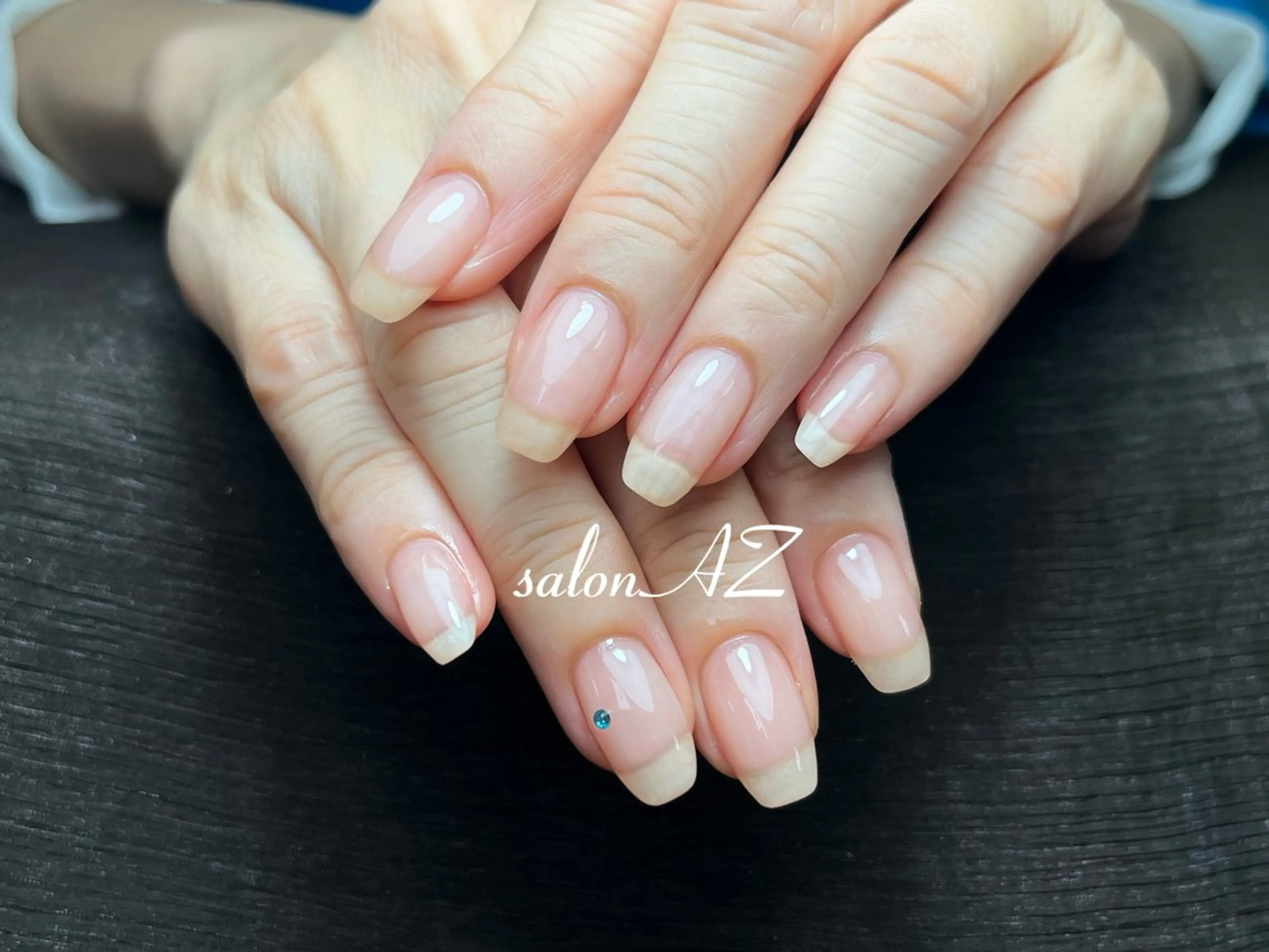 ネイル アートネイル 長さ出し フットネイル フレンチネイル ジェルネイル salon AZのネイルデザイン