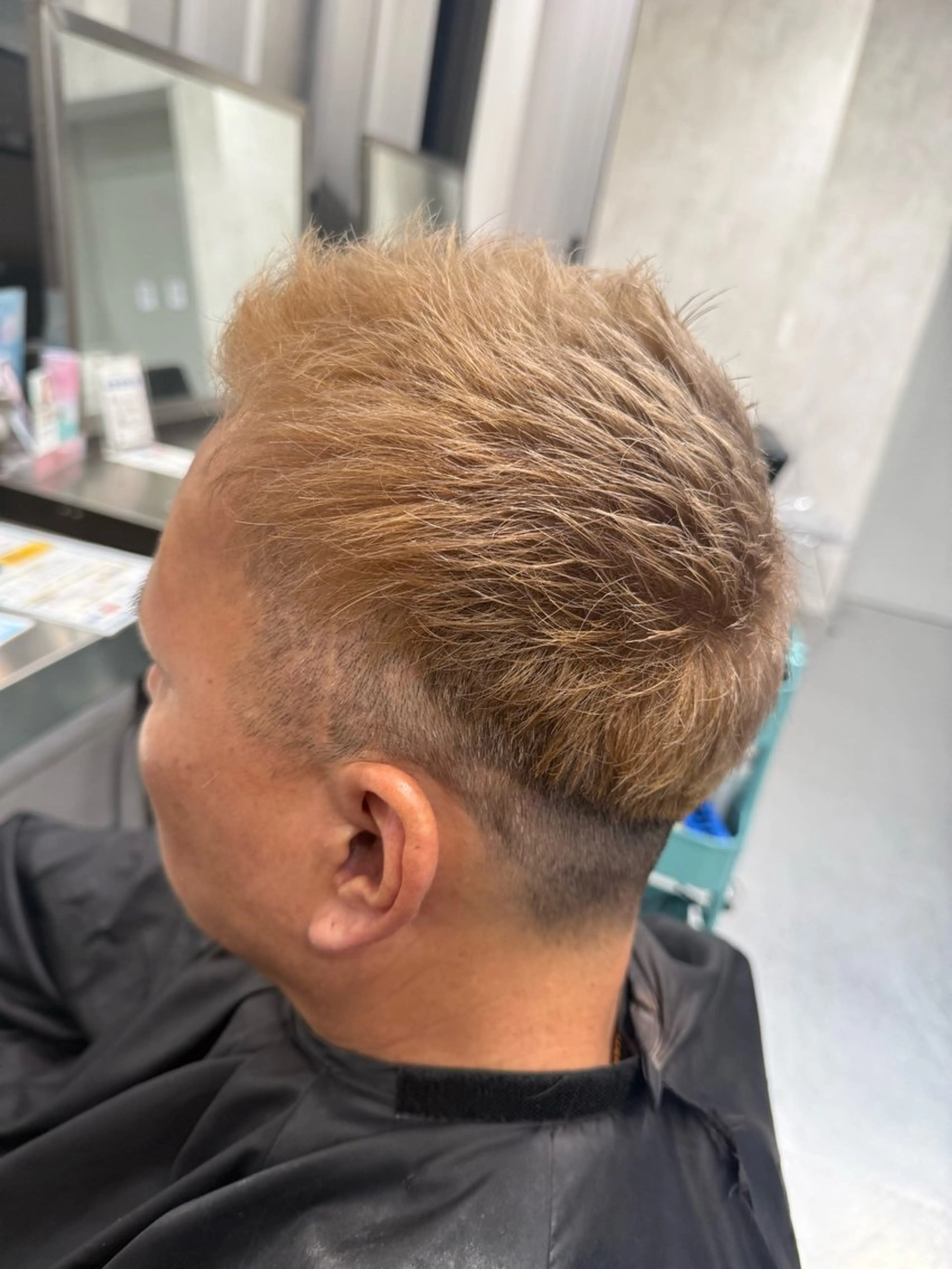 メンズ カット ならざきつぐみ /天王寺/ハイトーンのヘアスタイル