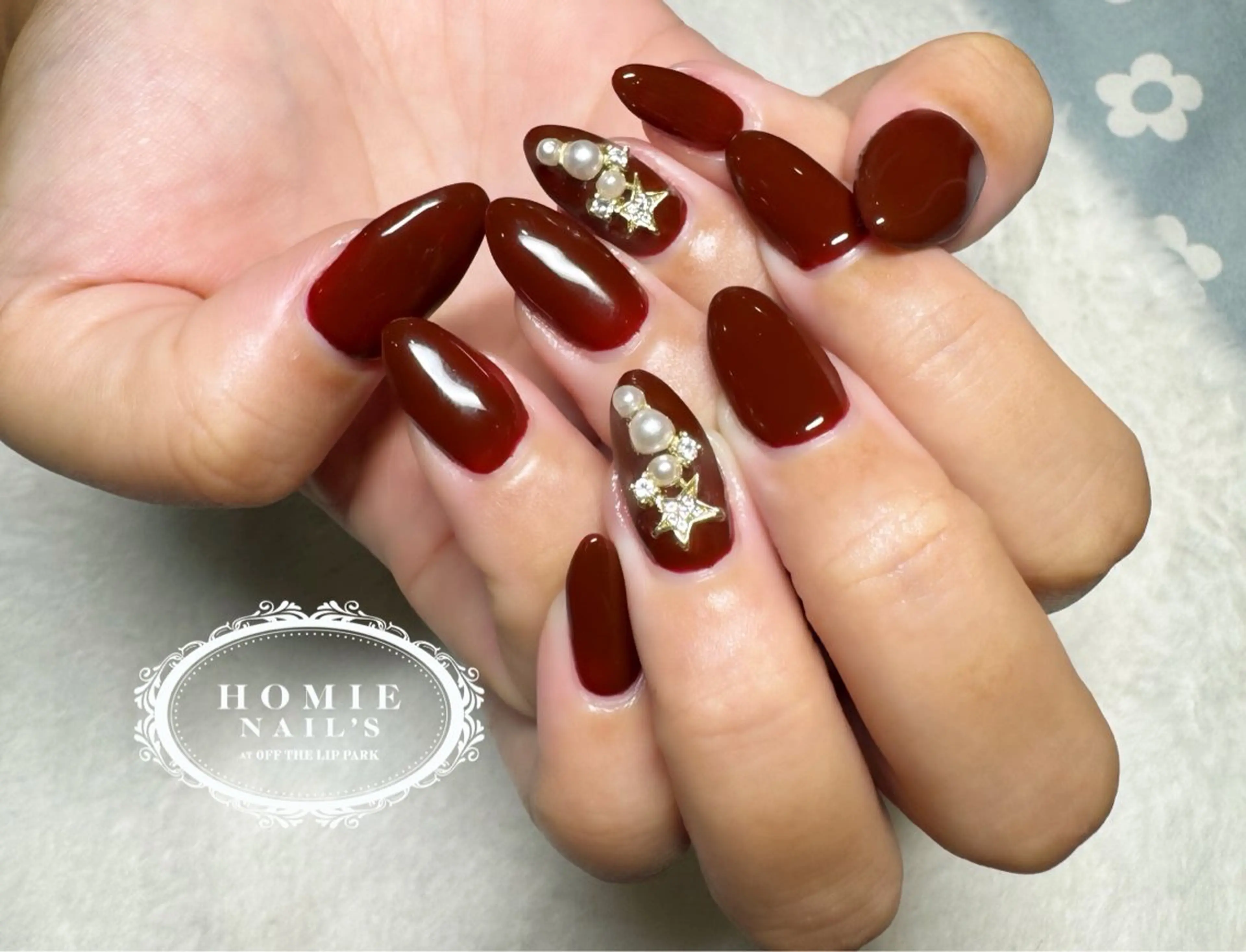 ネイル ボルドー ワンカラーネイル オフザリップパーク Asamiのネイルデザイン