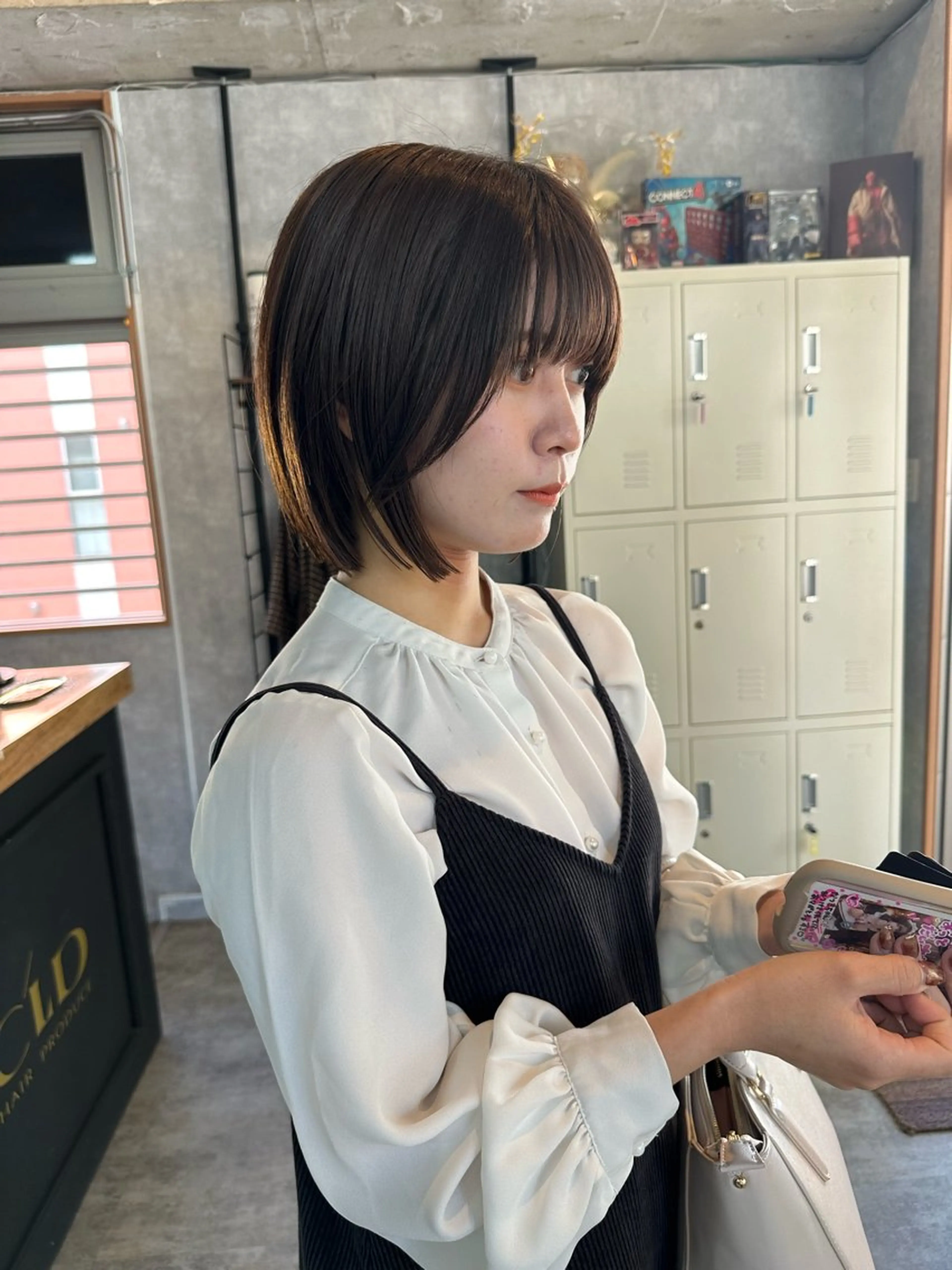 ショート 切りっぱなしボブ ショートボブ ハンサムショート 丸みショート ボブ カット ヘアカラー トリートメント C’LD hair  produce /シールドヘア所属・モテ髪/ボブ/ショー ト/アダチフウトのヘアスタイル