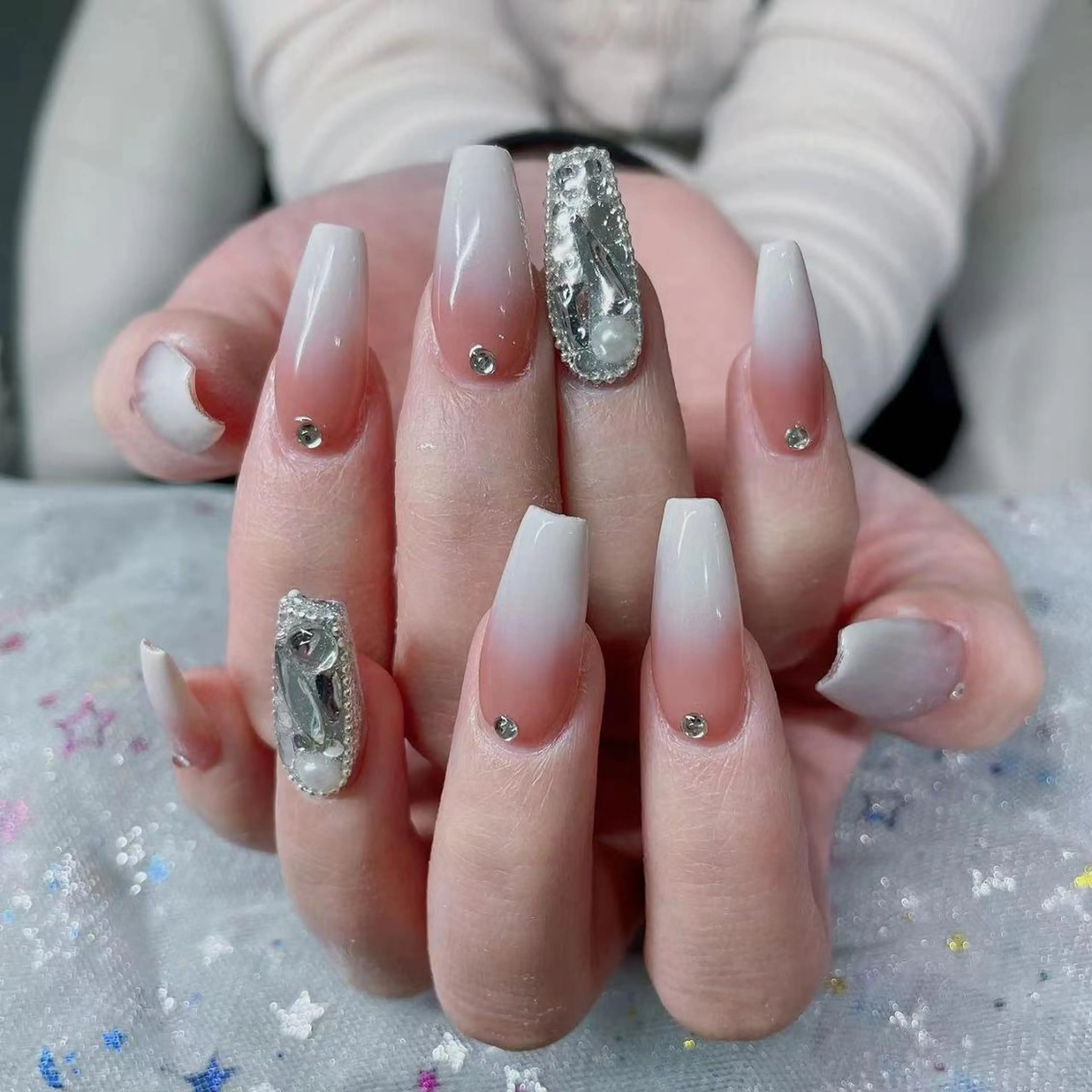 ネイル ハンドネイル Queens ciciのネイルデザイン