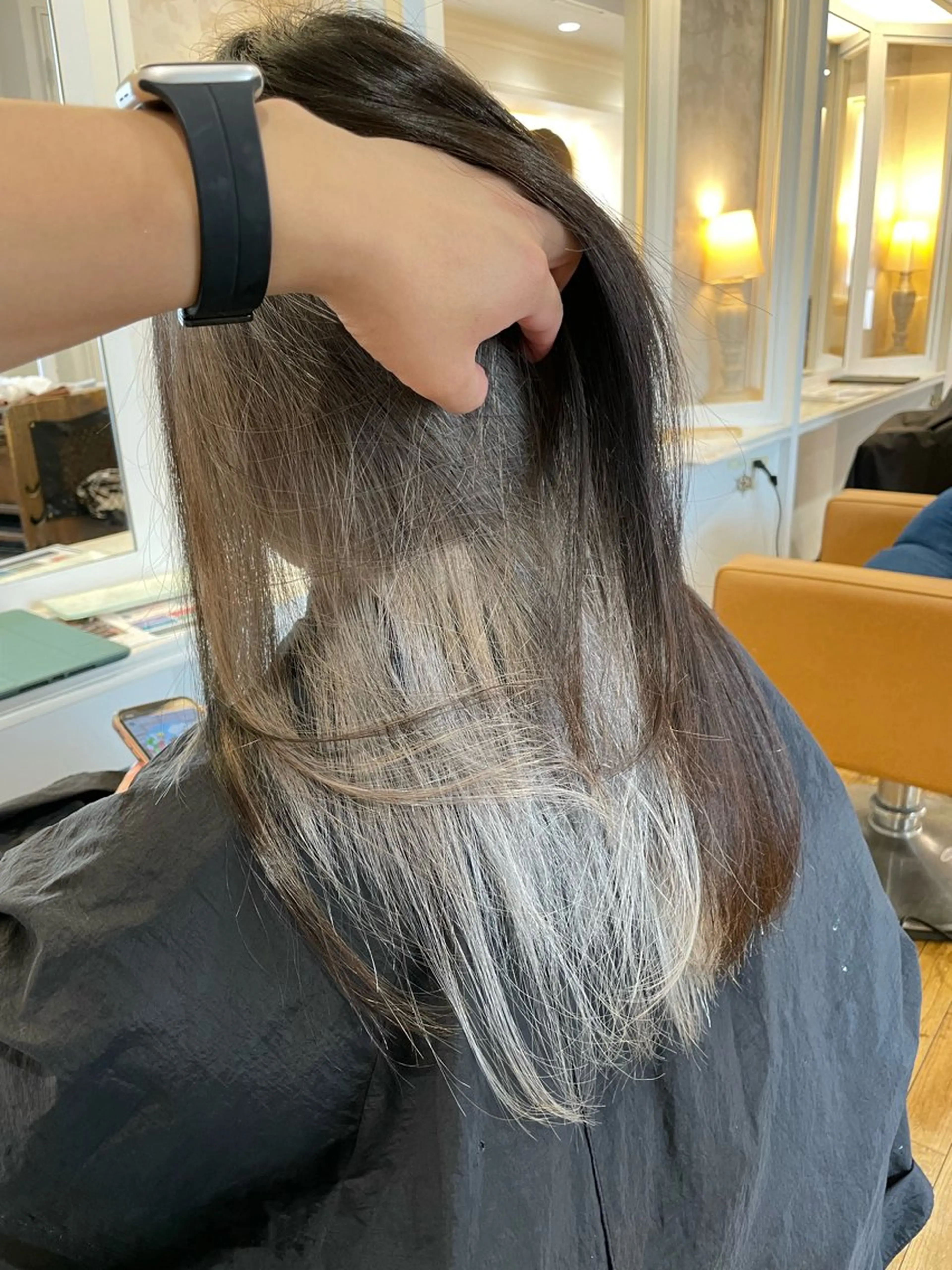 セミロング ヘアカラー トリートメント ブリーチ毛矯正.髪質 改善.髪にドラマをのヘアスタイル