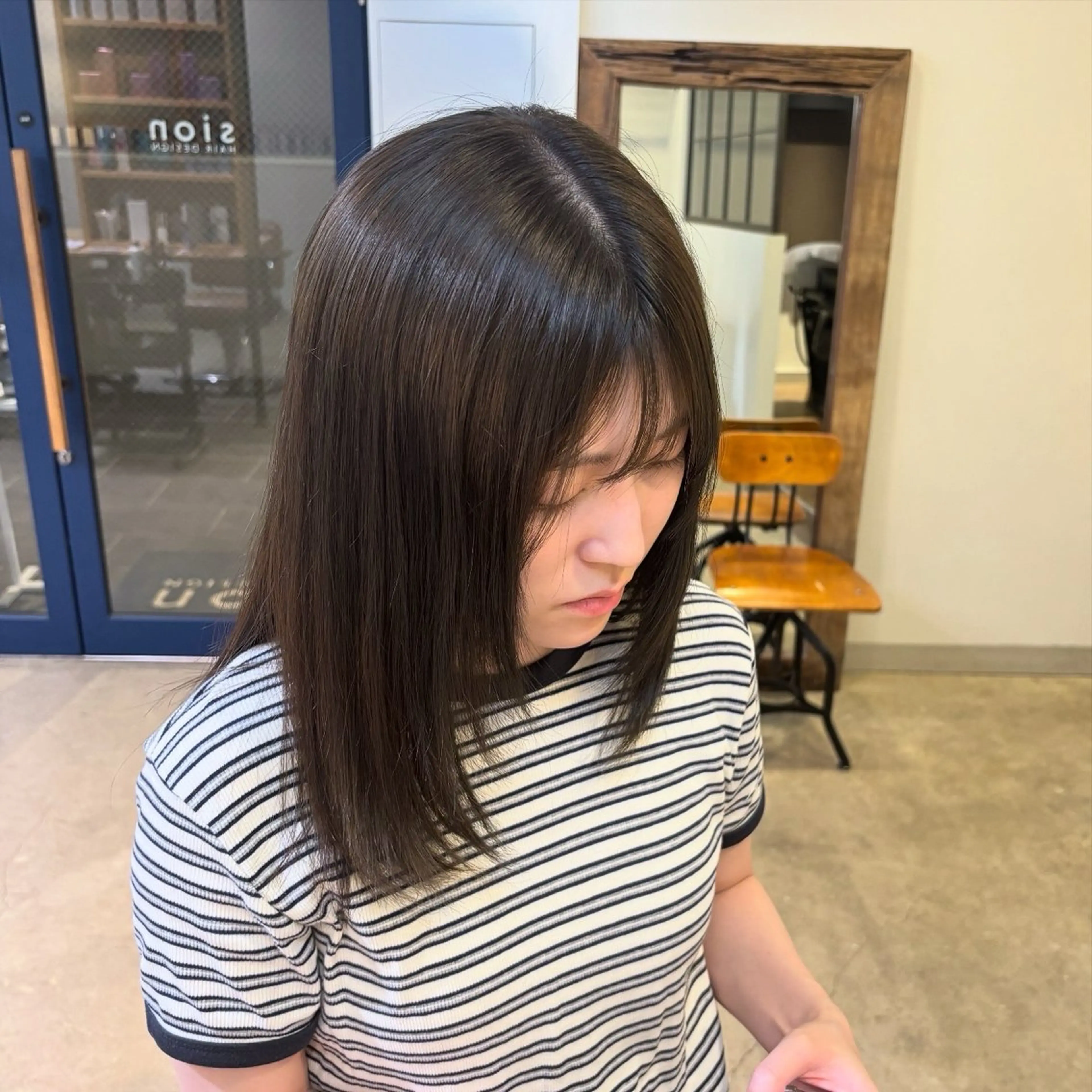 セミロング カラー zina karin୨୧˙˳⋆のヘアスタイル