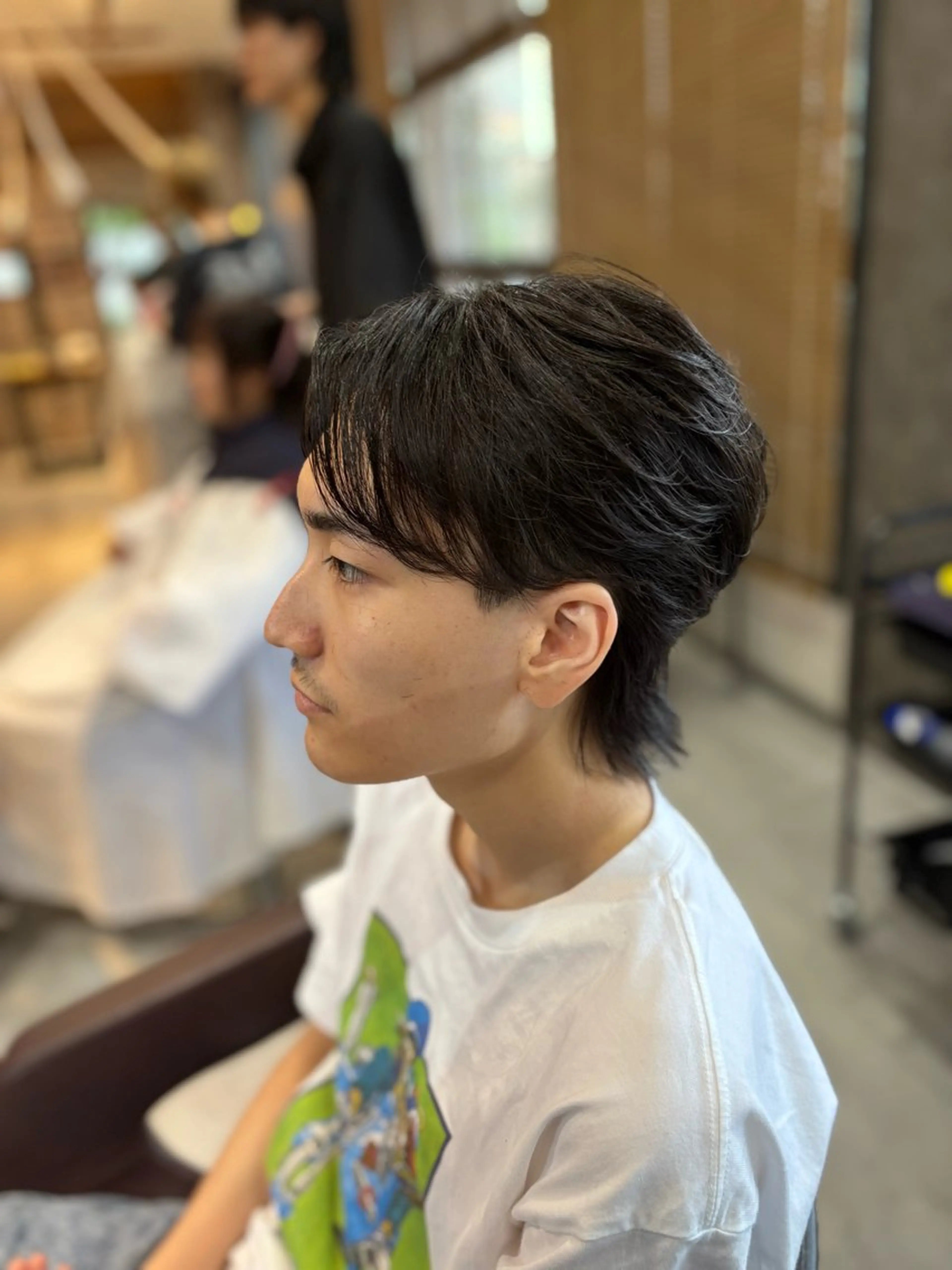 メンズ センターパート メンズウルフカット ウルフカット LATTE 伊勢崎所属・金子 巧のヘアスタイル