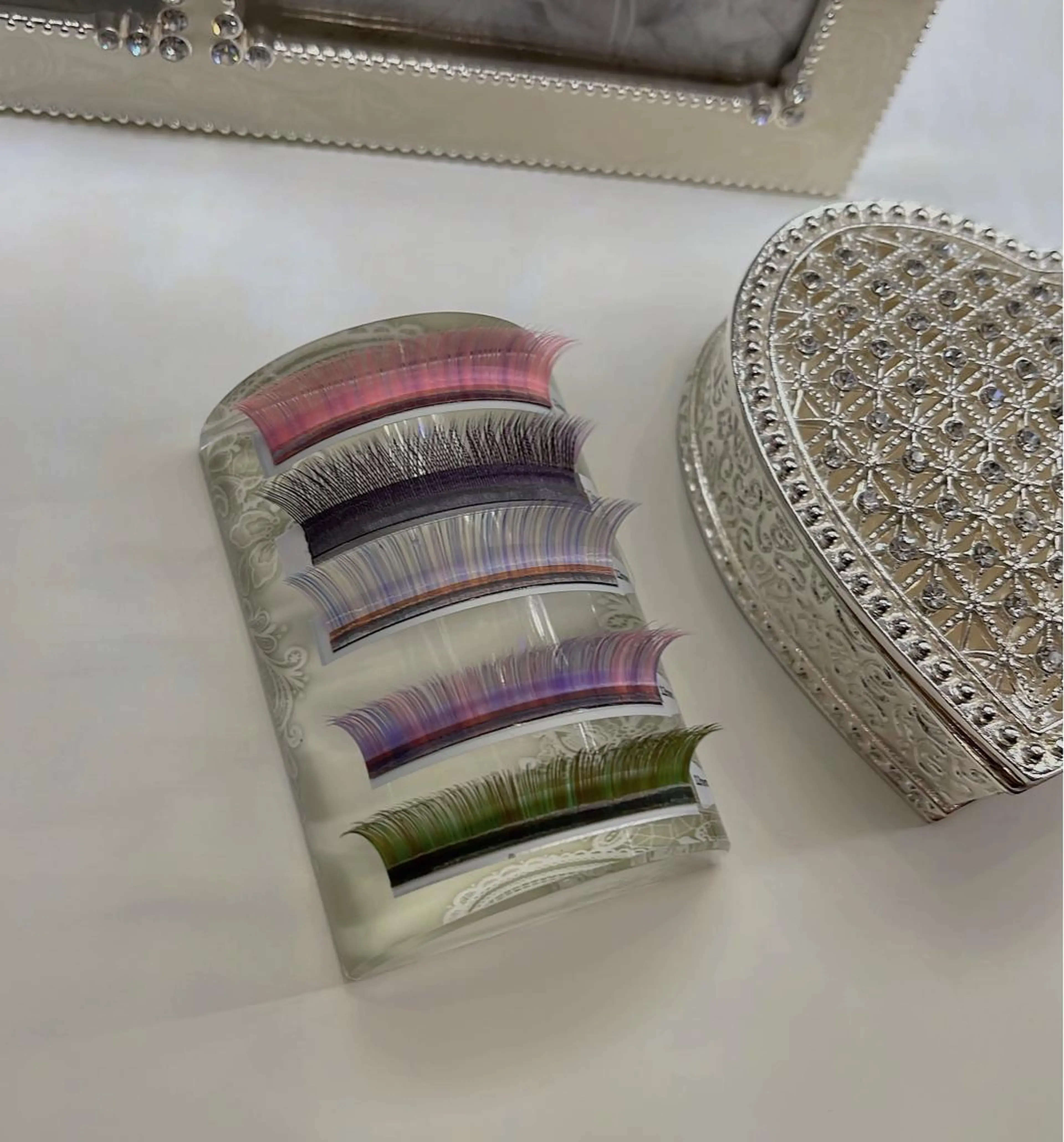 マツエク・マツパ フラットラッシュ ナチュラル ボリュームラッシュ トータルビューティー サロンワンダーのマツエク・マツパデザイン