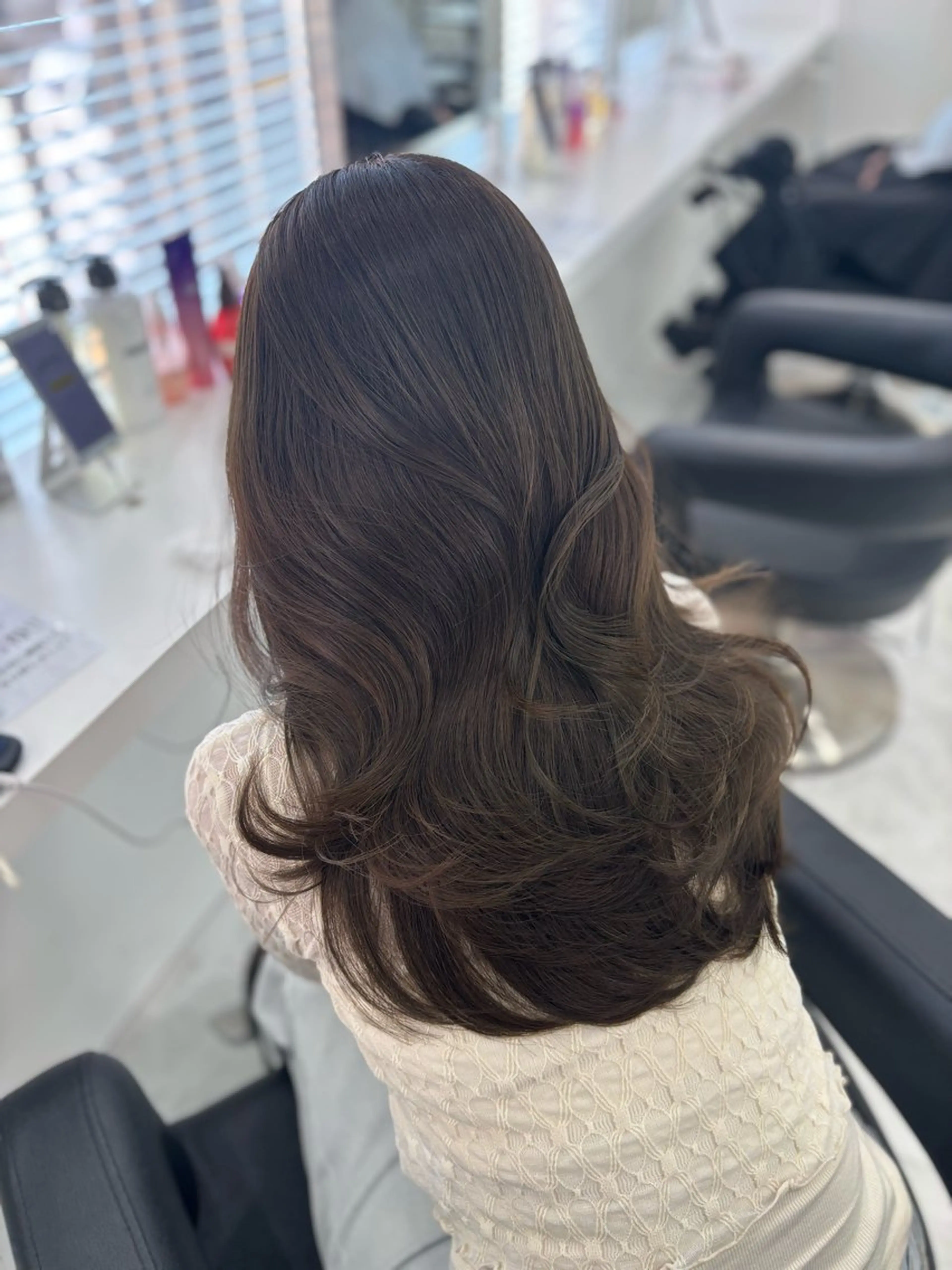 ロング カラー ヘアカラー トリートメント ヘッドスパ ヘアセット ブリーチなし透明感 ×縮毛矯正🤍ユウのヘアスタイル