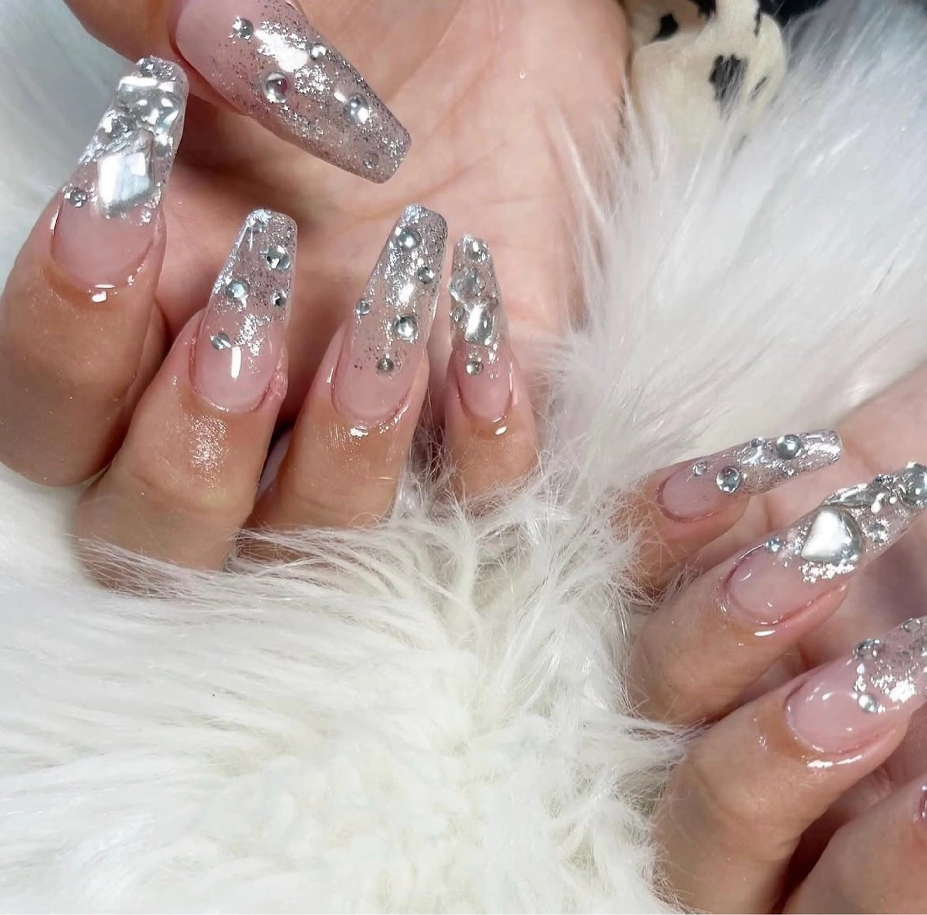 ネイル ハンドネイル Rureri .のネイルデザイン