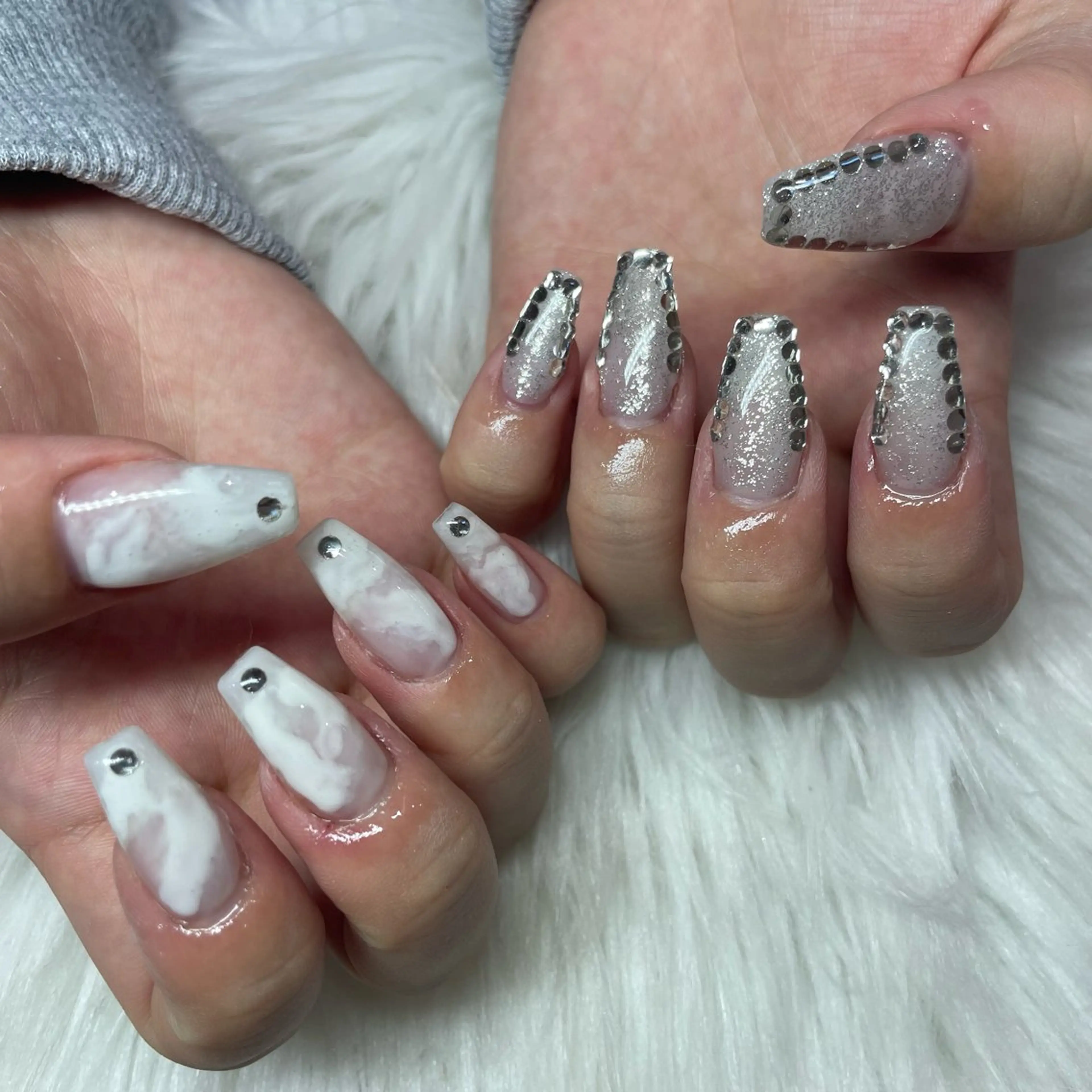 セミロング ハンドネイル -Rien- プライベートサロンのネイルデザイン