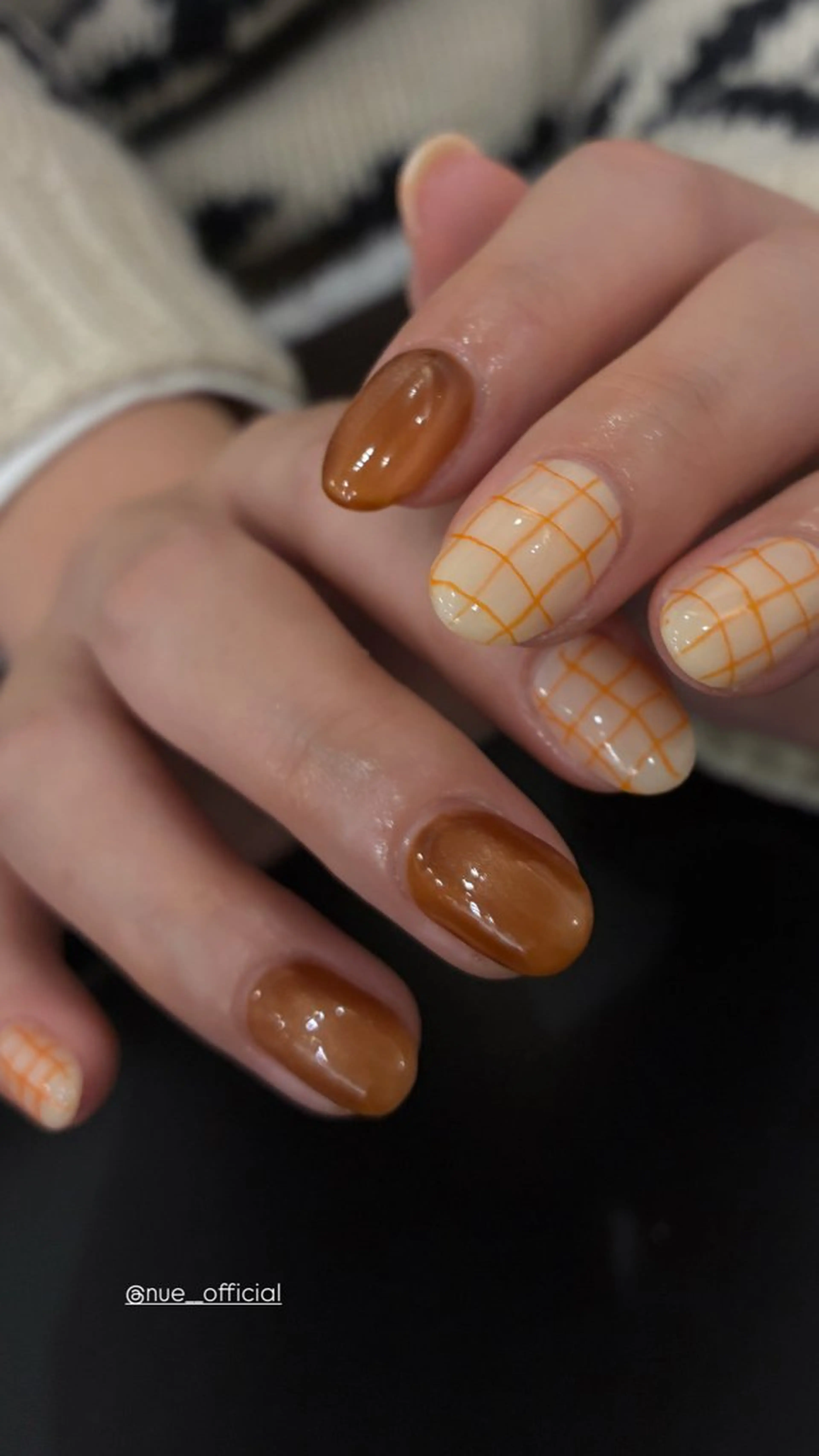 ネイル オレンジ ハンドネイル nue所属・nue【ムー】 ひなたのネイルデザイン