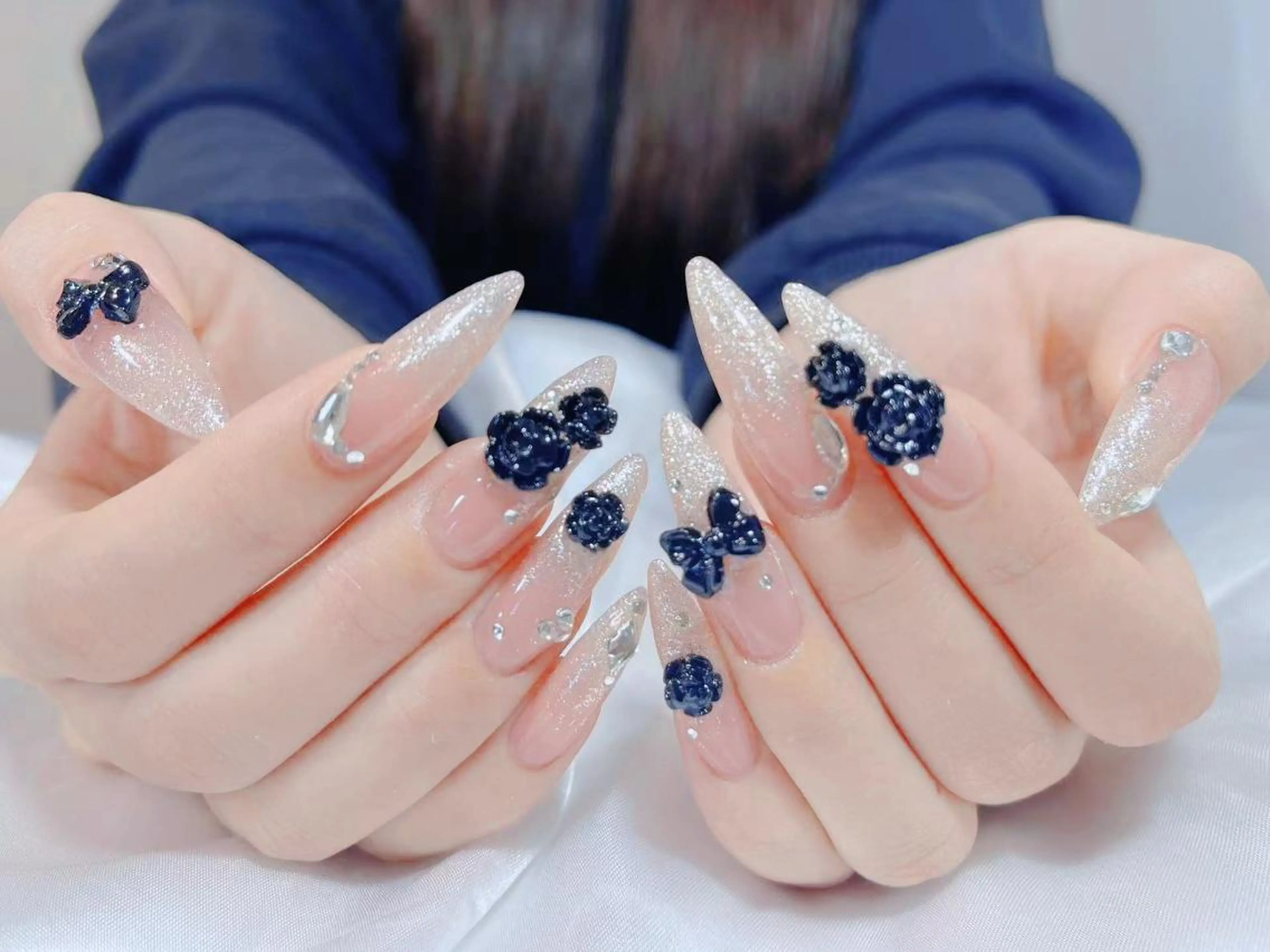 ネイル VIVIAN リサのネイルデザイン