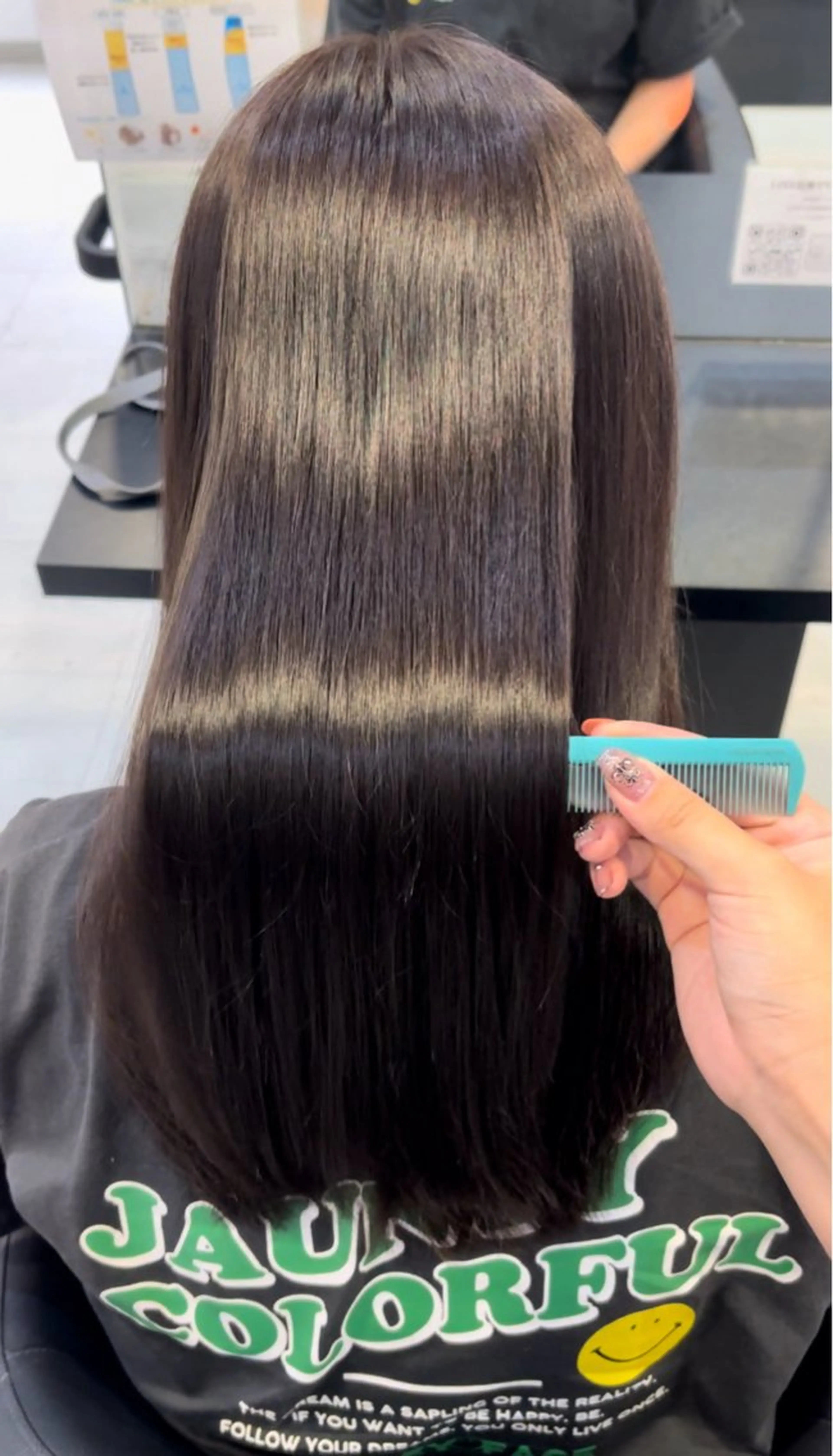 セミロング カラー 堺 未来のヘアスタイル