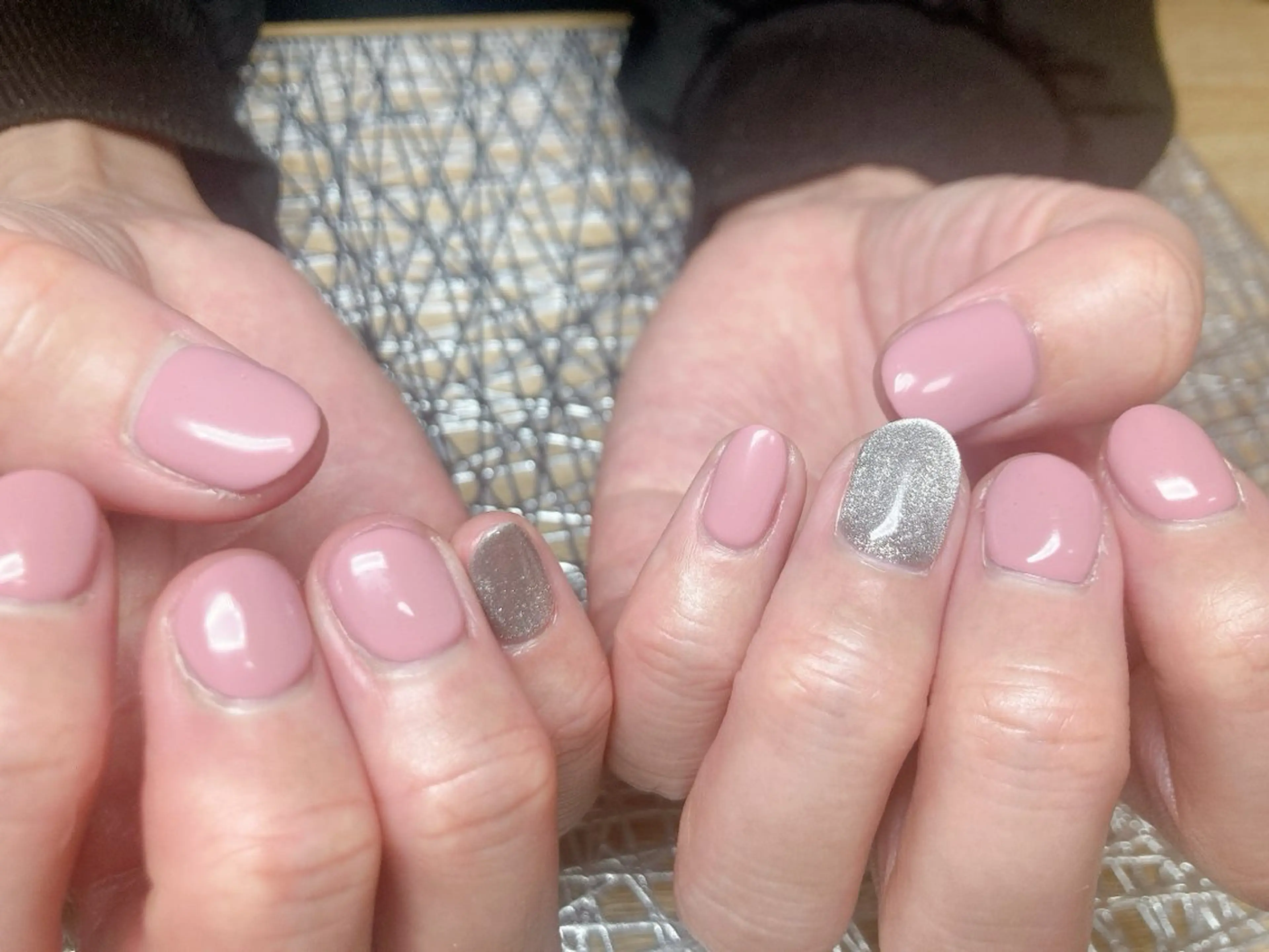 ネイル ECLAT エクラ所属・寺山 千鶴のネイルデザイン