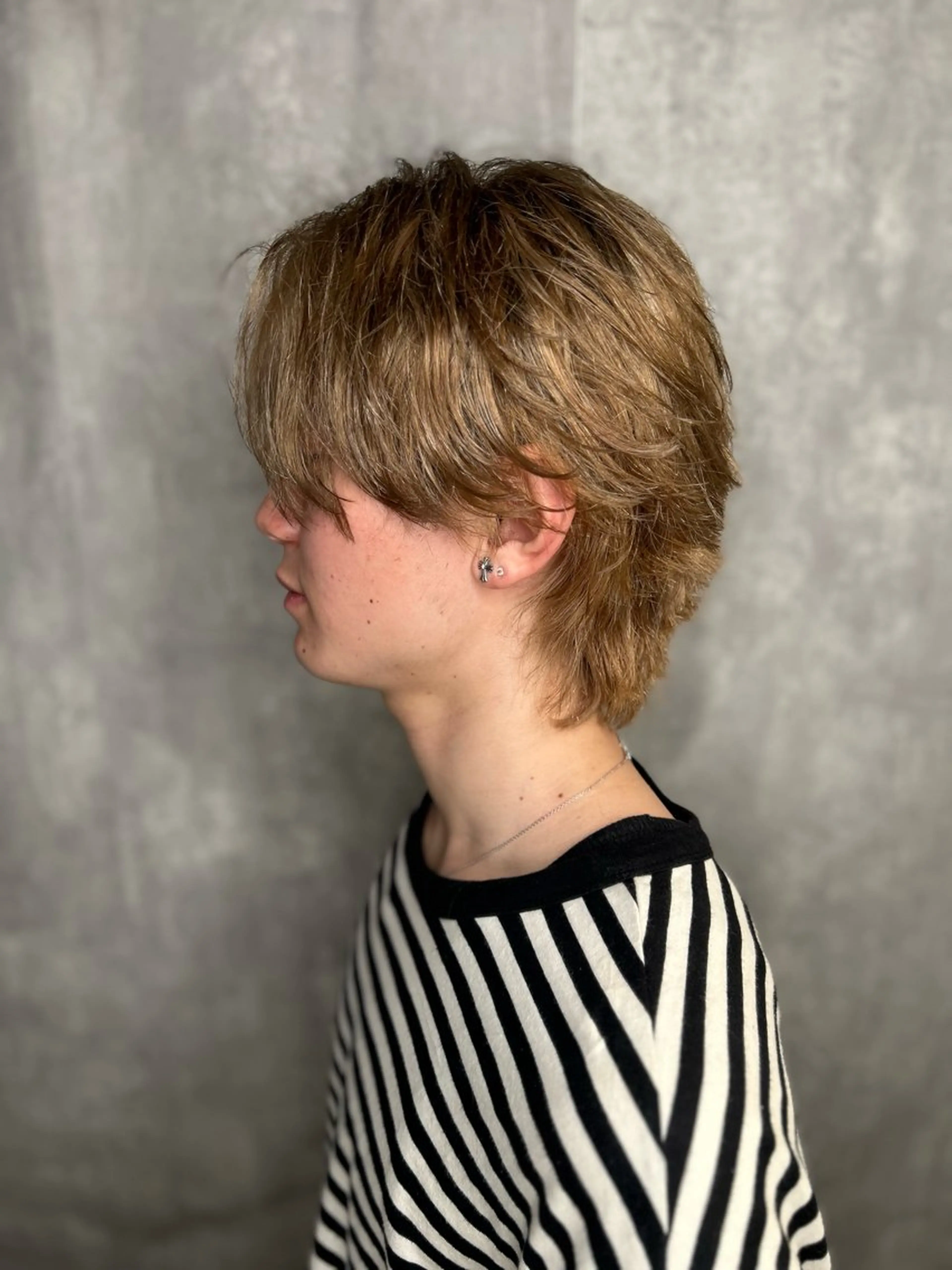 ショート メンズ メンズブリーチ センターパート ダウンパーマ カルマパーマ メンズ韓国風 become men's hair 名駅店所属・名駅/フェザーパーマ 韓国ヘア/森岡のヘアスタイル