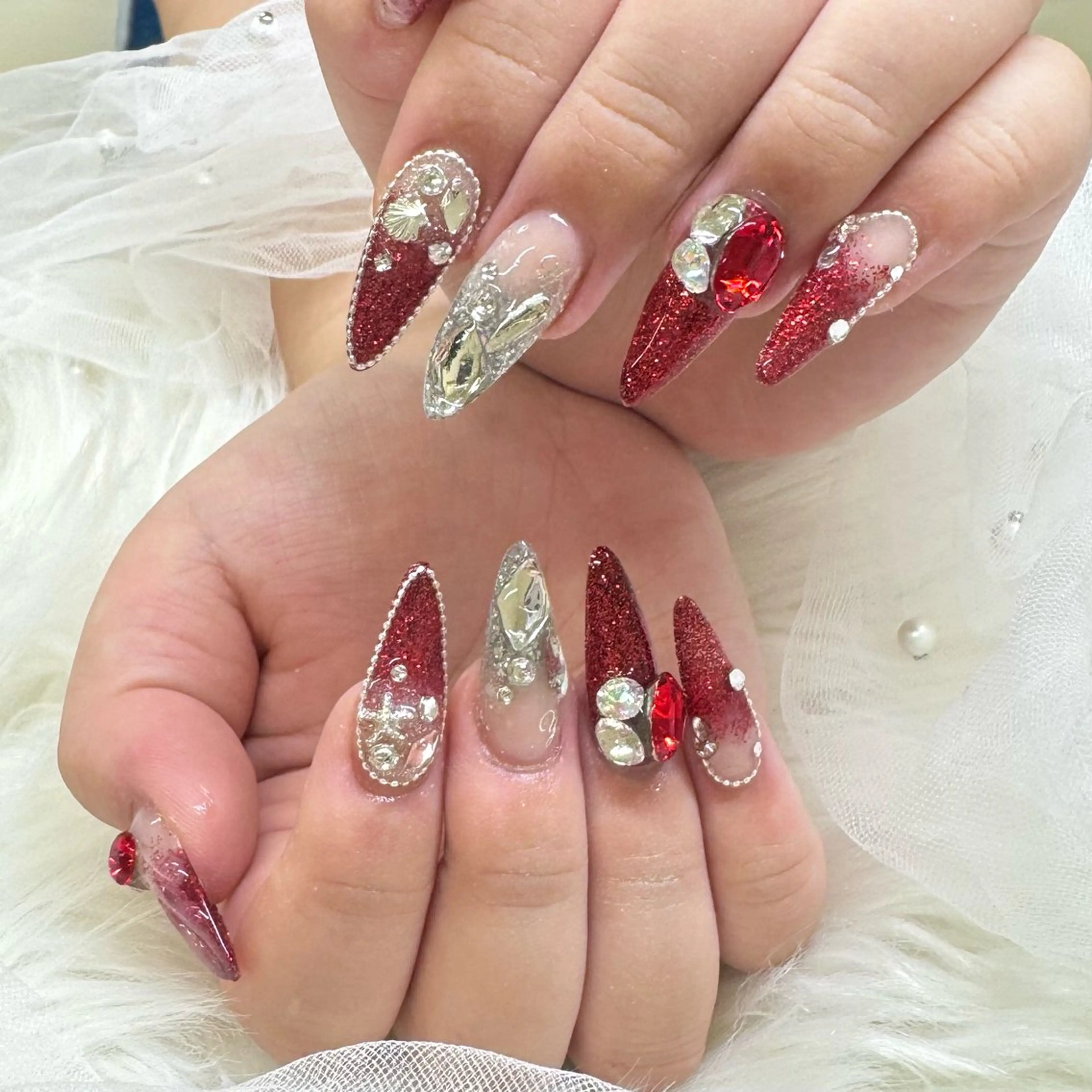 ネイル ラメ(グリッター) 赤色 夏ネイル ハンドネイル Nail salon LUCAS,K 《ネイルサロンルーカス》千葉中央 スカルプ所属・LUCAS 千葉 AOI💅🏾💕のネイルデザイン