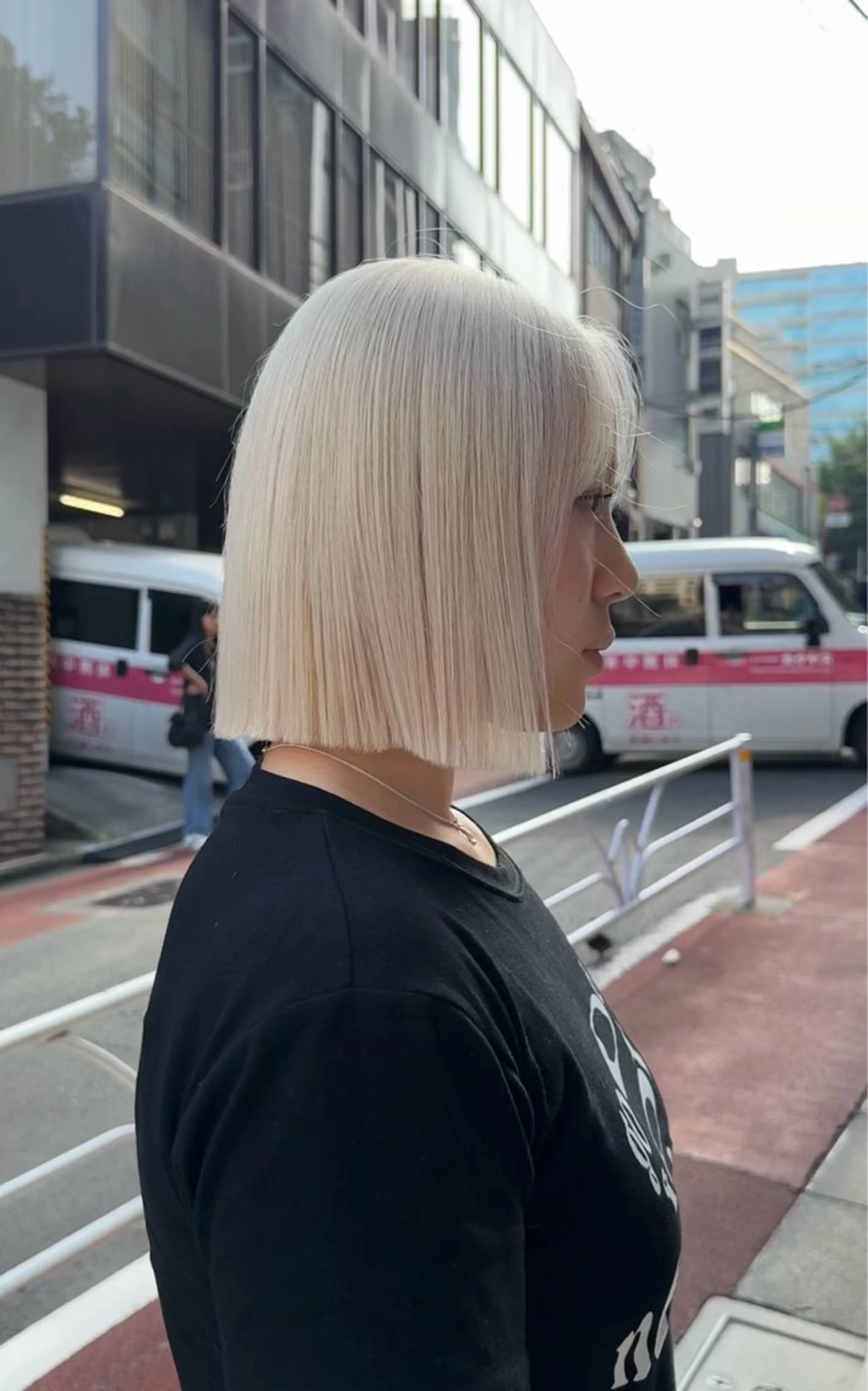 ショート カラー ベージュカラー ブリーチ 抜きっぱなしブロンド ブロンド ブロンドベージュ ヘアカラー パーマ/ボブ /レイヤー チヒロのヘアスタイル