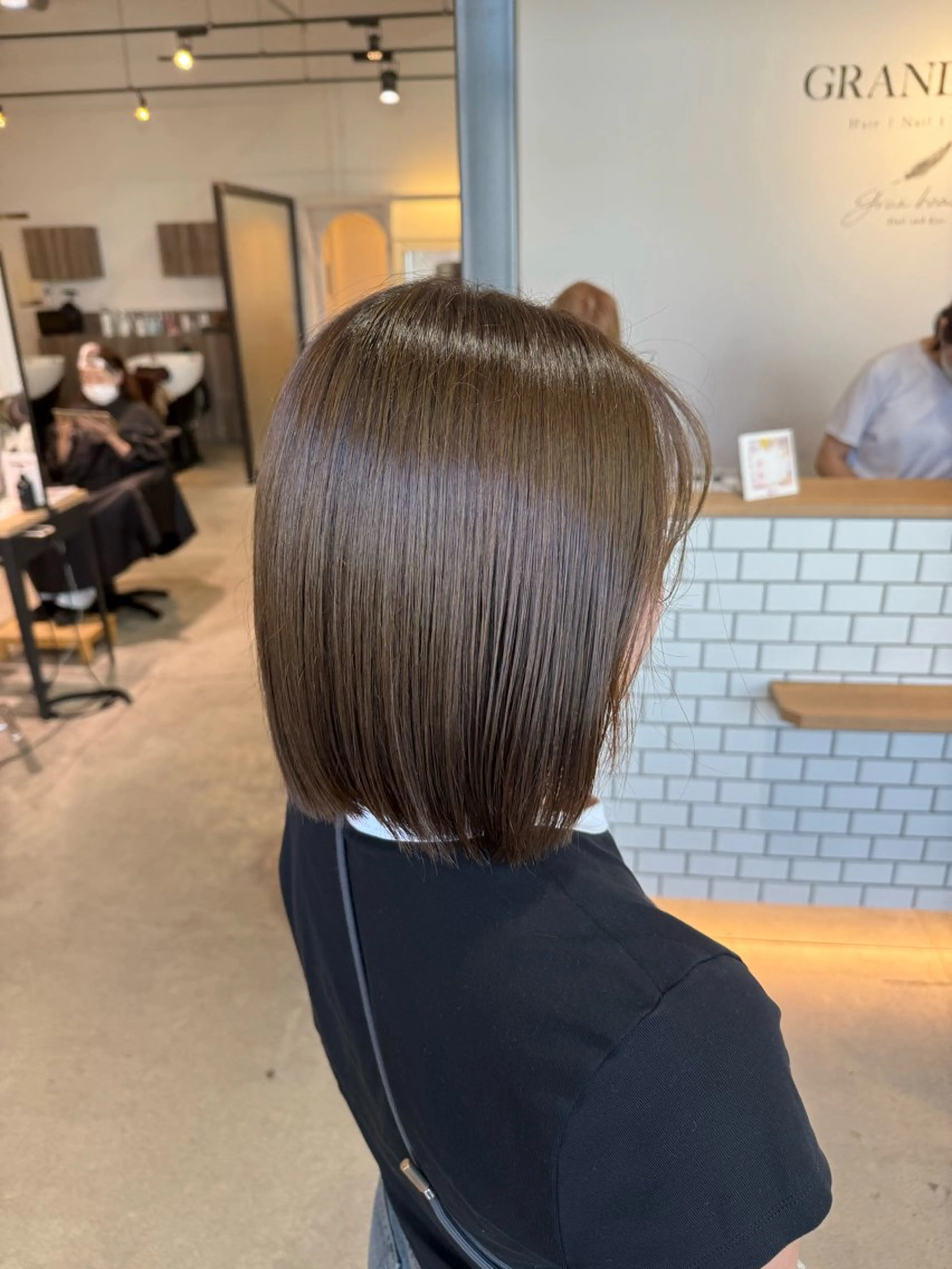 ショート カラー ベージュカラー ブリーチ 透明感カラー ダブルカラー ブリーチなしカラー ヘアカラー 片山 実莉のヘアスタイル