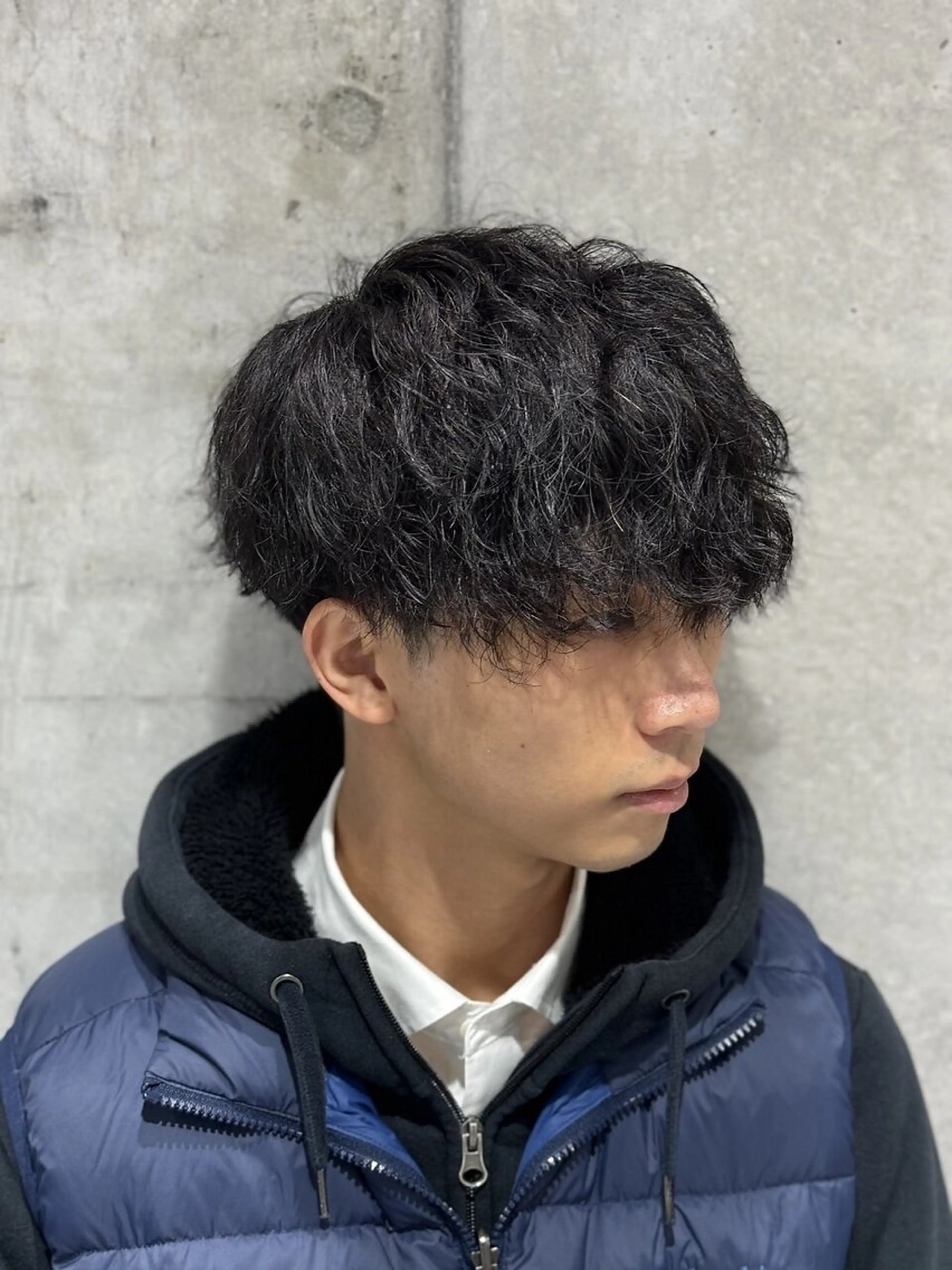 メンズ センターパート ダウンパーマ フェードカット フェザーパーマ カルマパーマ カット MEN’SsalonHYPE所属・メンズカット/布施/ 秋山　涼のヘアスタイル