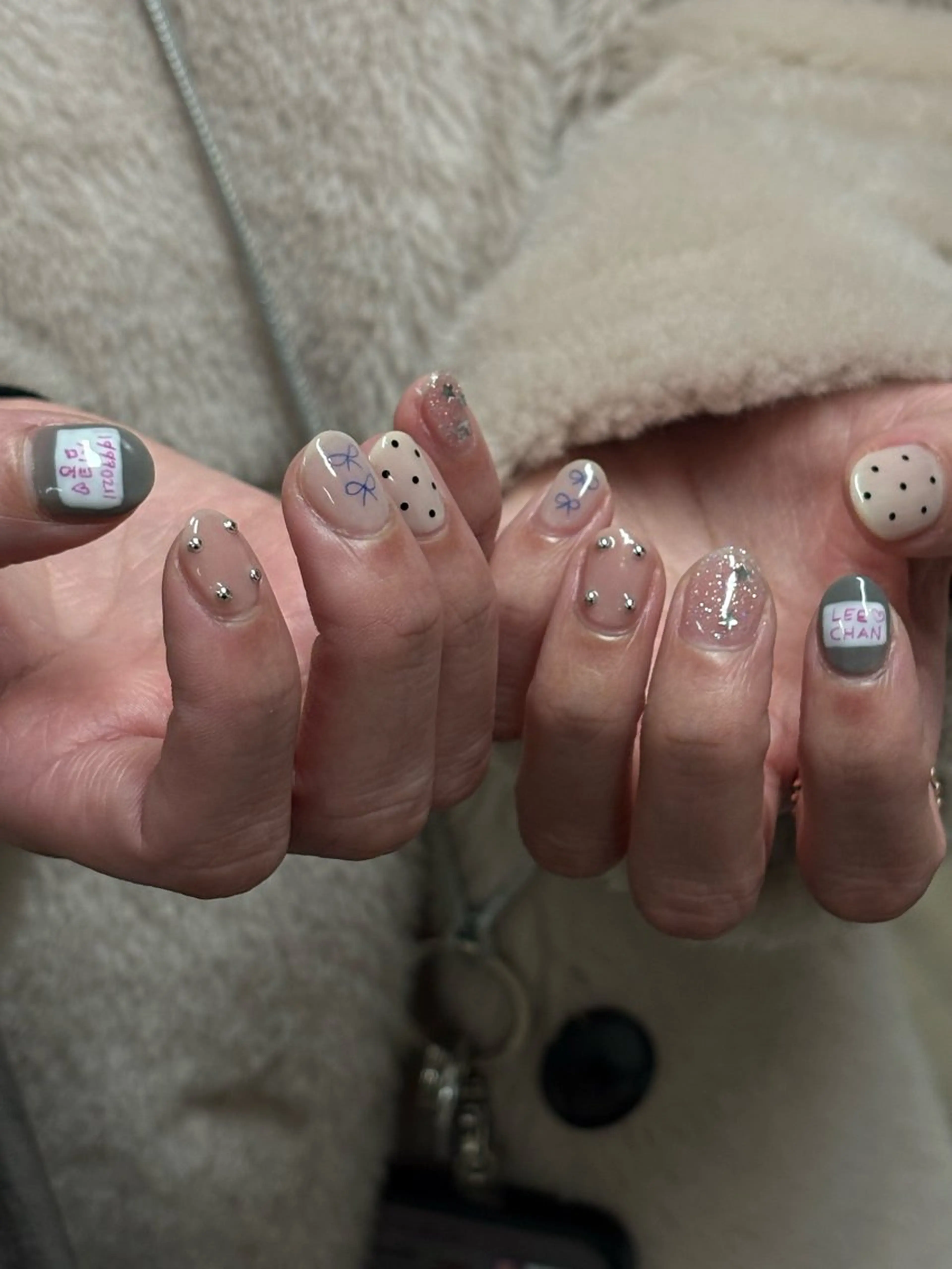ネイル 持ち込み ハンドネイル GLADnail新宿 arisaのネイルデザイン