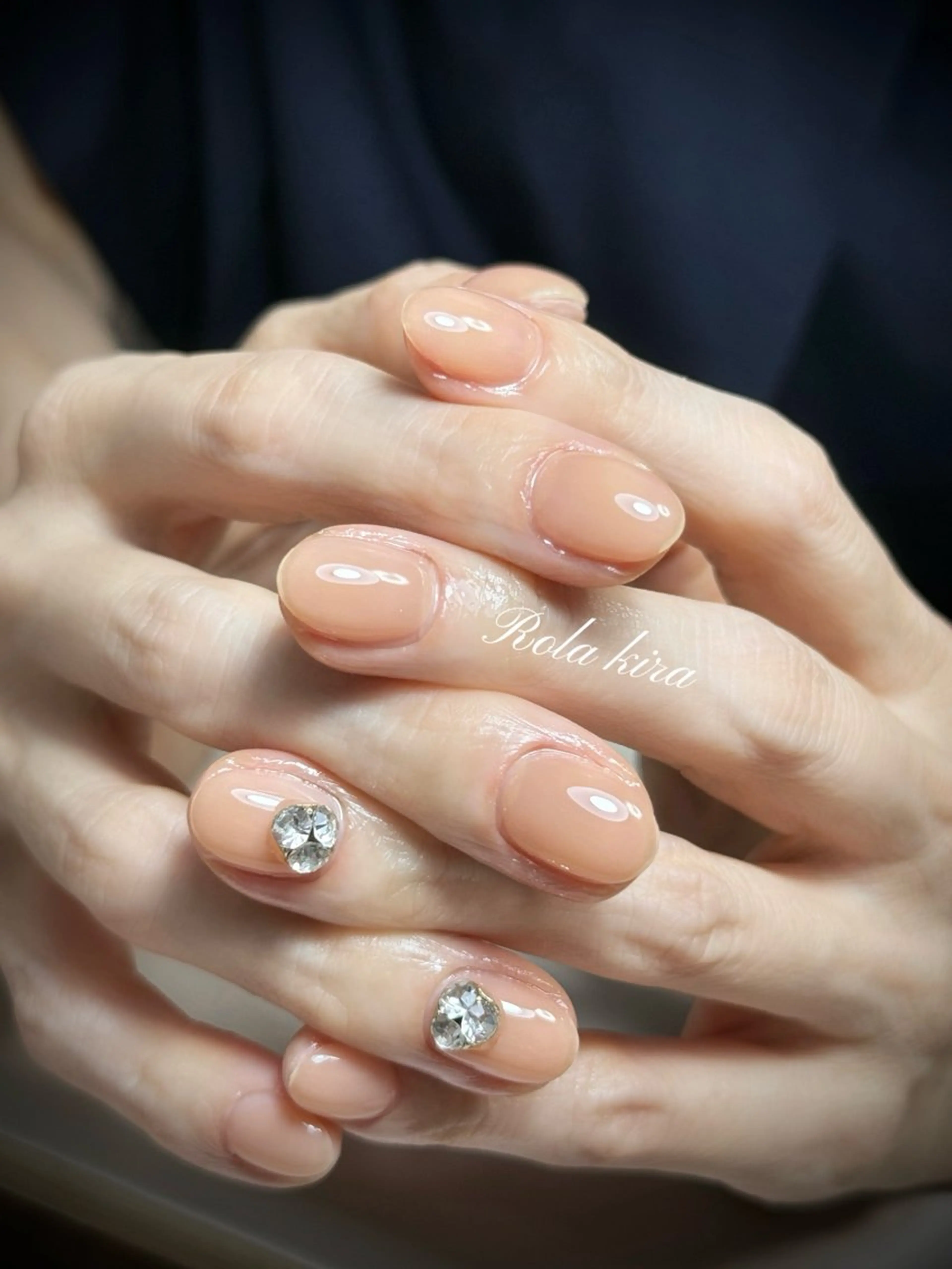 ネイル ジェルネイル ガーリー 氷ネイル・うるうるネイル ワンカラーネイル シンプルネイル ハンドネイル Rola kira nail salon所属・Rola kira 麗のネイルデザイン