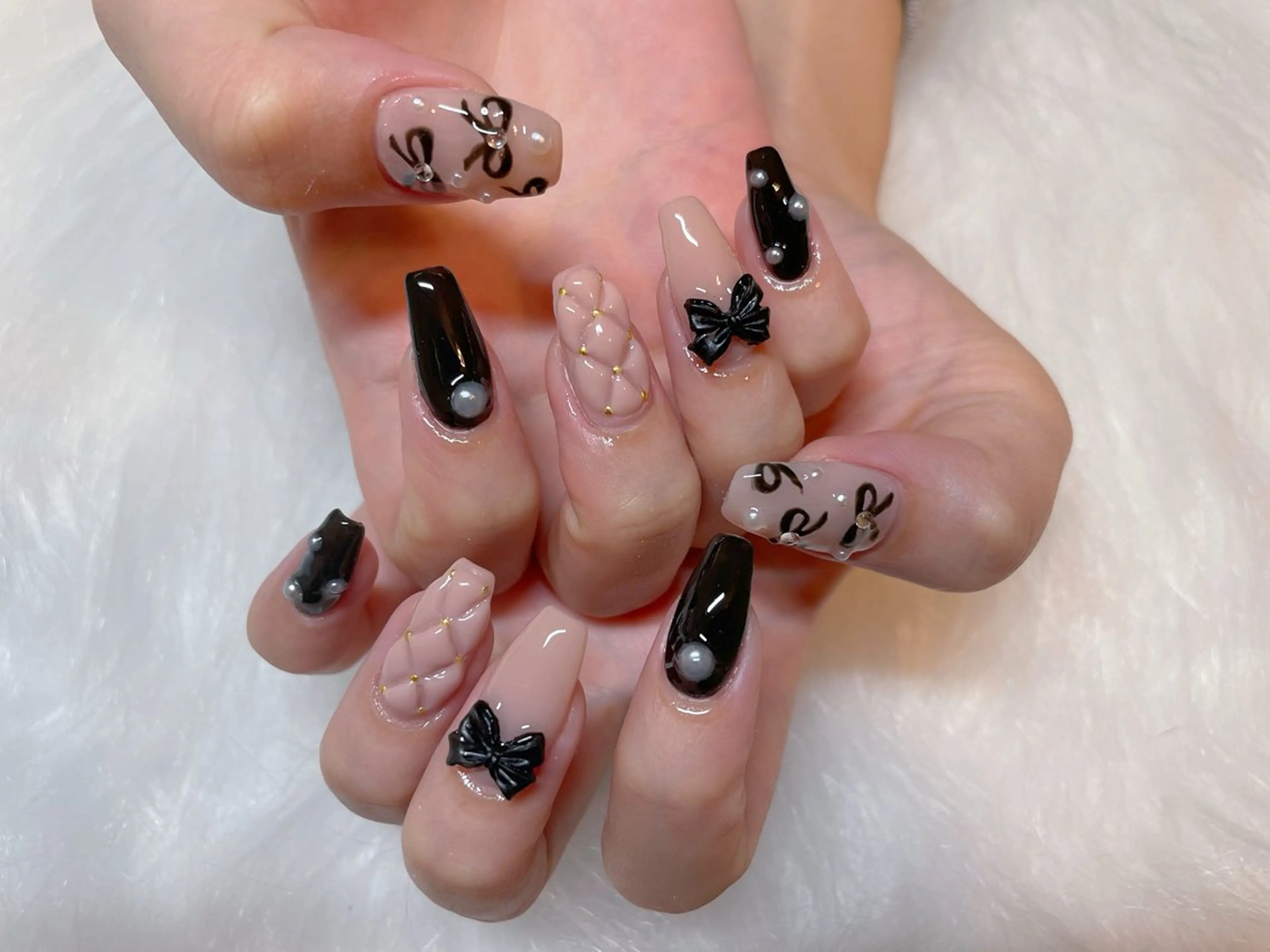 ネイル リボン ワンホンネイル ハンドネイル エン Nail salonのネイルデザイン