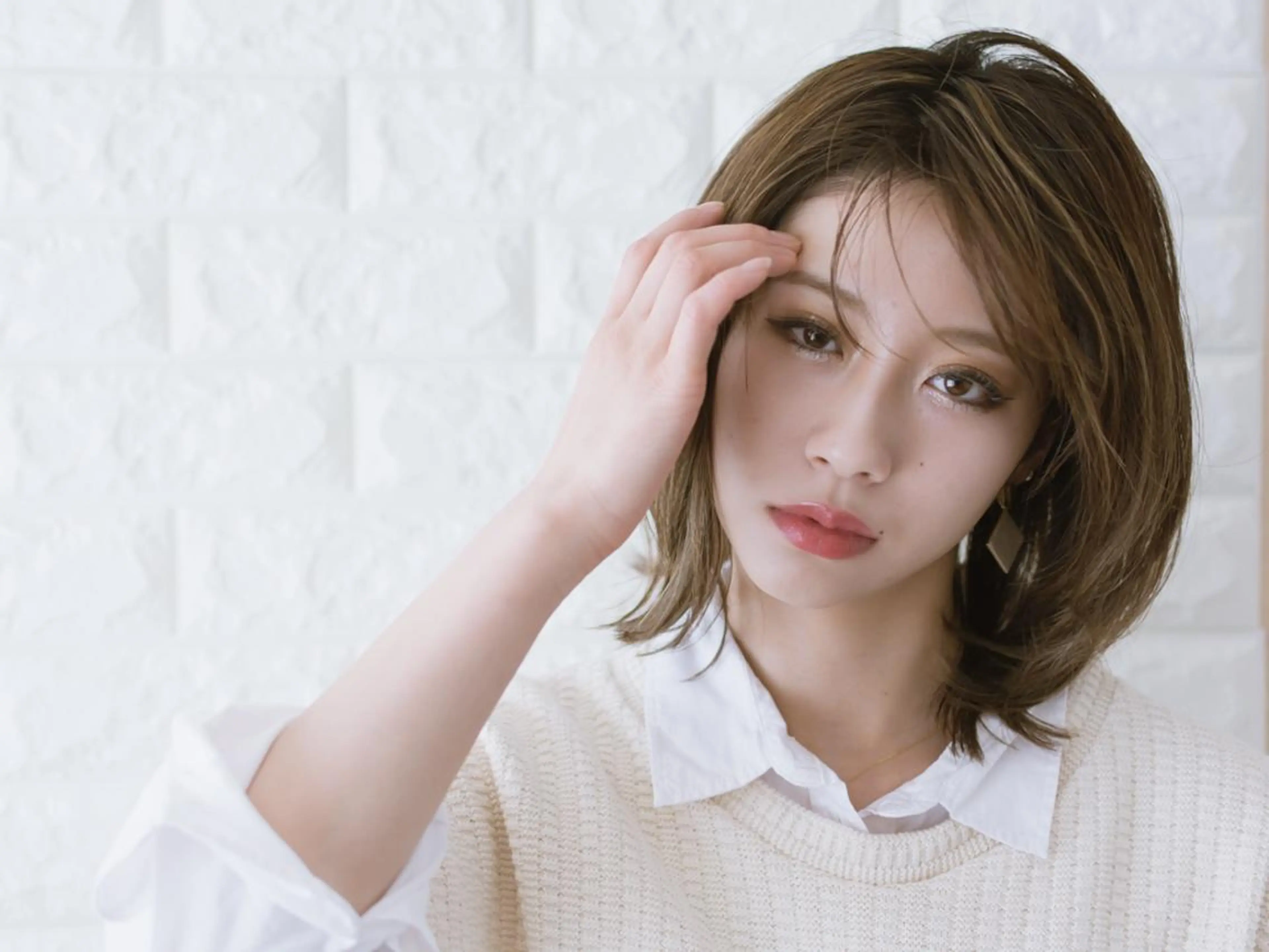 ミディアム カラー ショートボブ ベージュカラー ブルーカラー ブルージュ グレージュ 撮影モデル 斉藤 正敏のその他イメージ