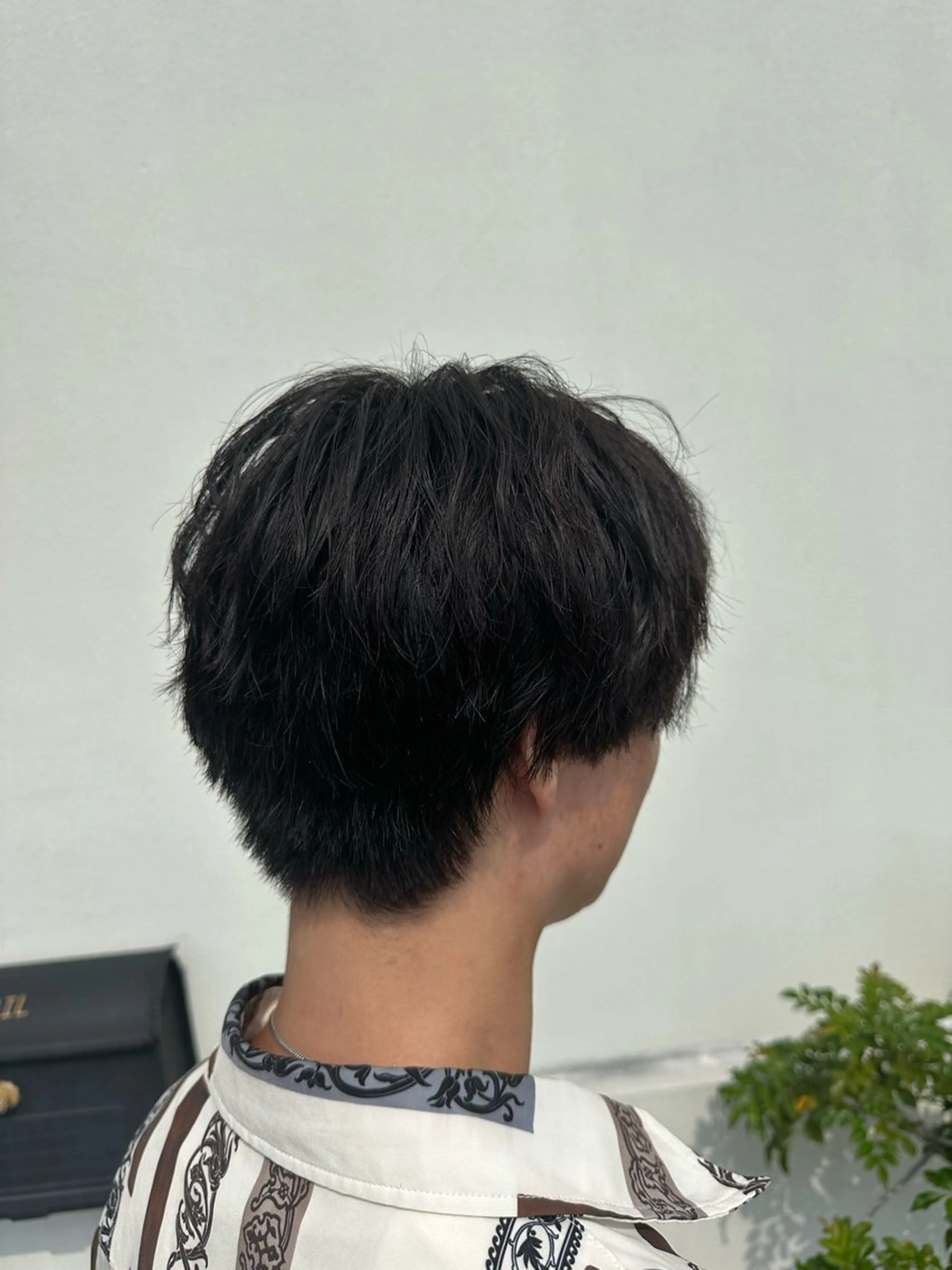 メンズ マッシュ 刈り上げ カット 岩本みるか/ 暖色カラー/ベージュのヘアスタイル