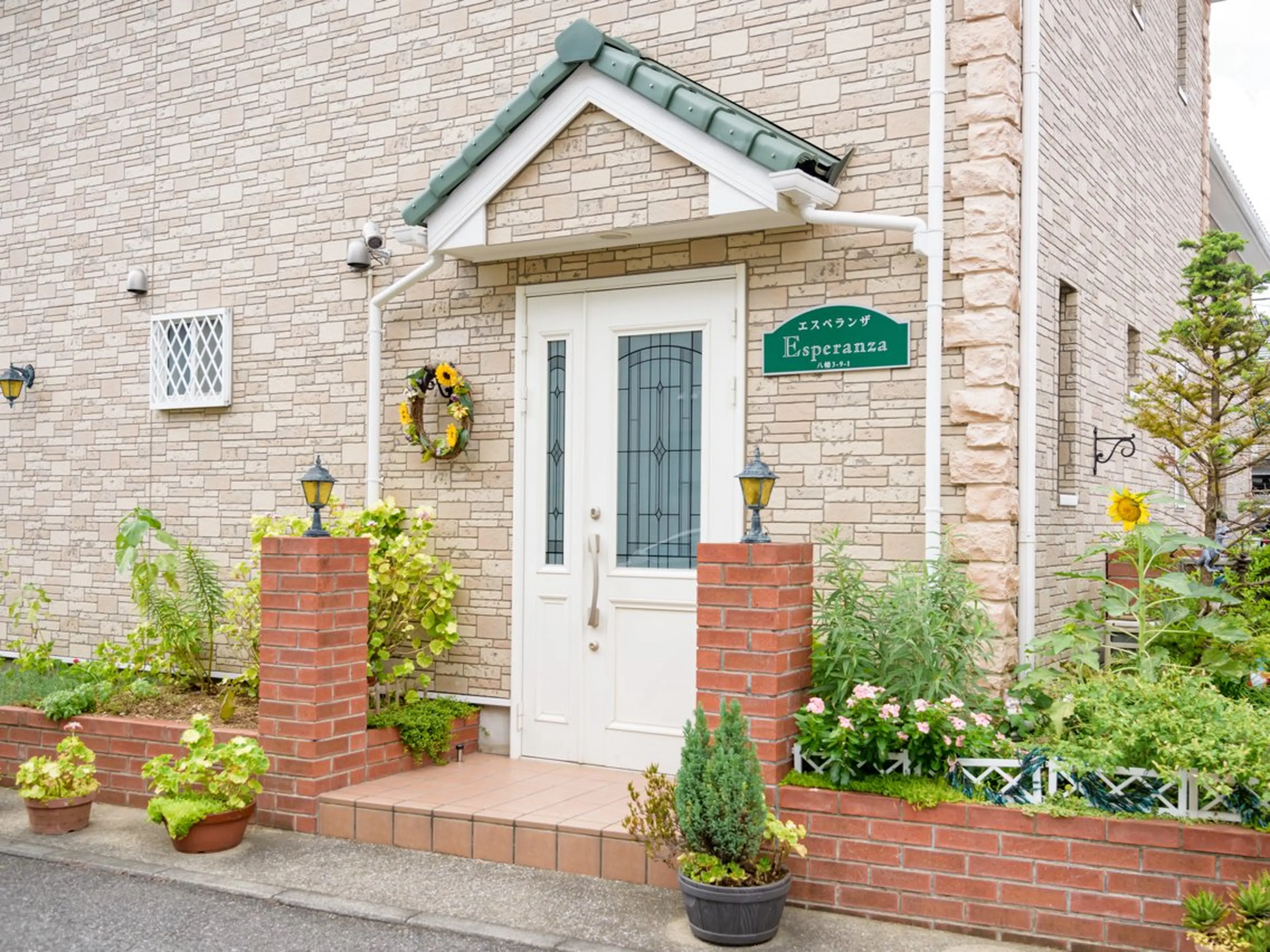 【強圧】&EMINY（メディカルリンパ専門店）所属・&EMINY【強圧】 メディカルリンパのエステ・リラクイメージ