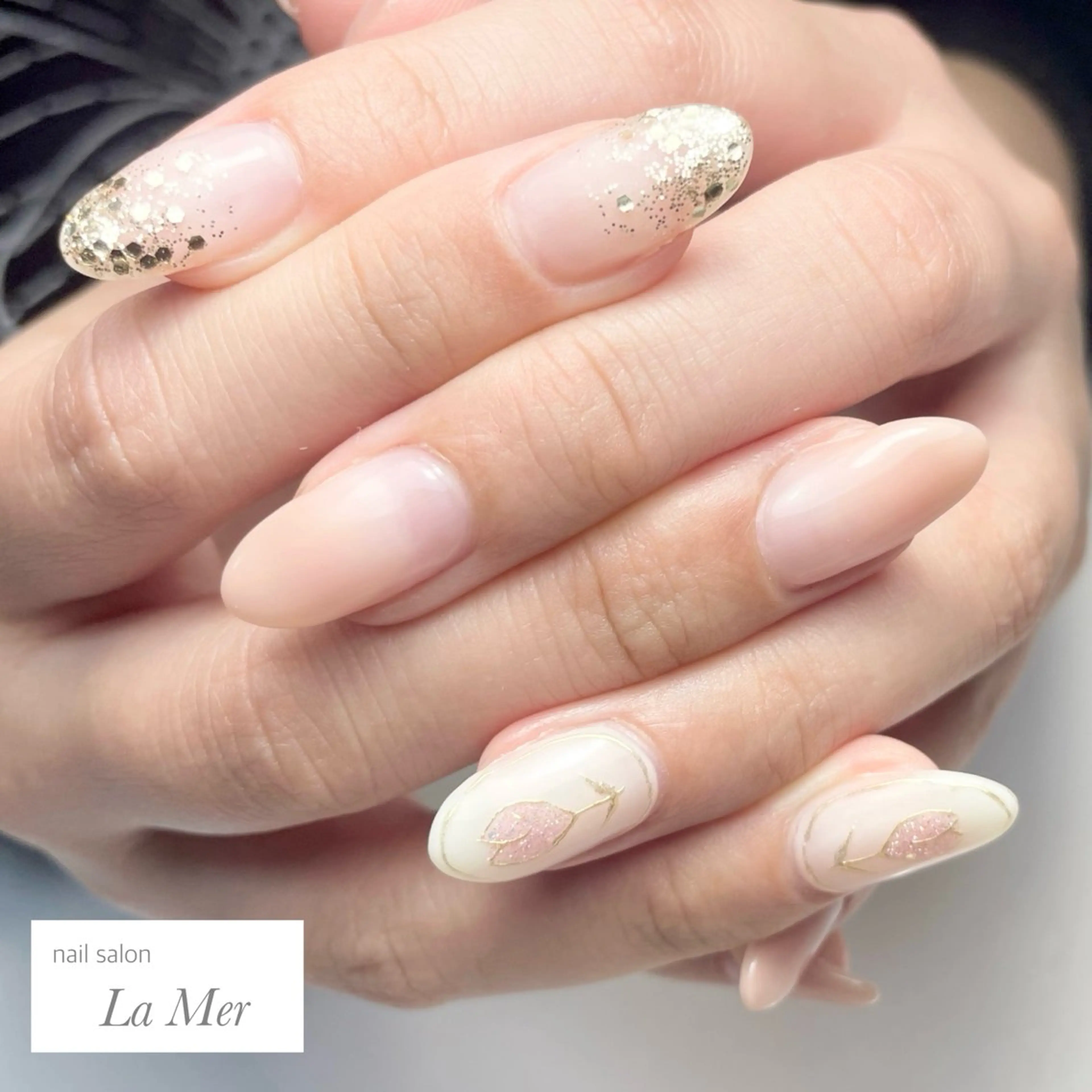 ネイル フラワーネイル ガーリー グラデーション ラメ(グリッター) ラメグラデーション ハンドネイル nailsalon La Merのネイルデザイン