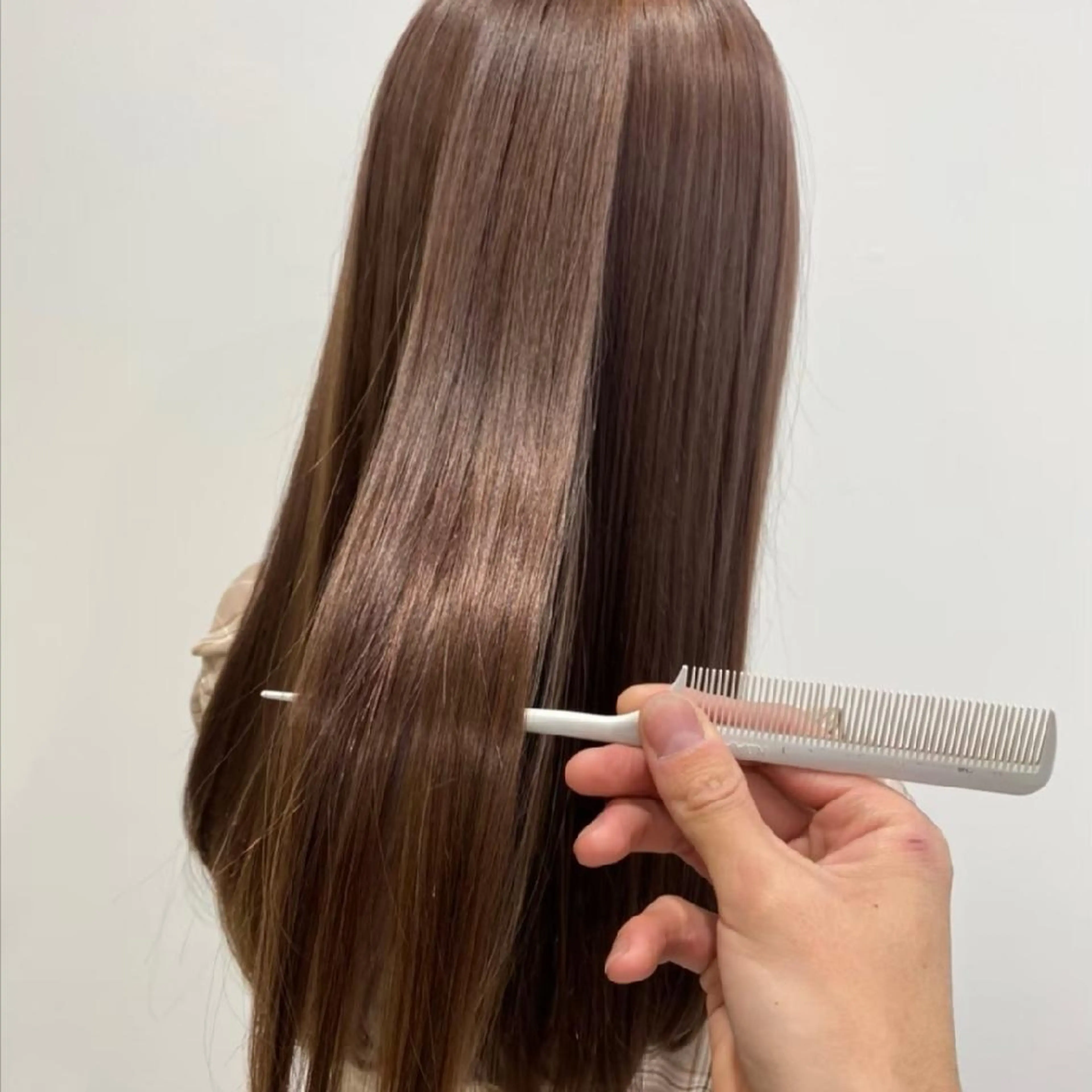 ロング カラー 🤍💕ブリーチカラ ーAyaka💕🤍のヘアスタイル