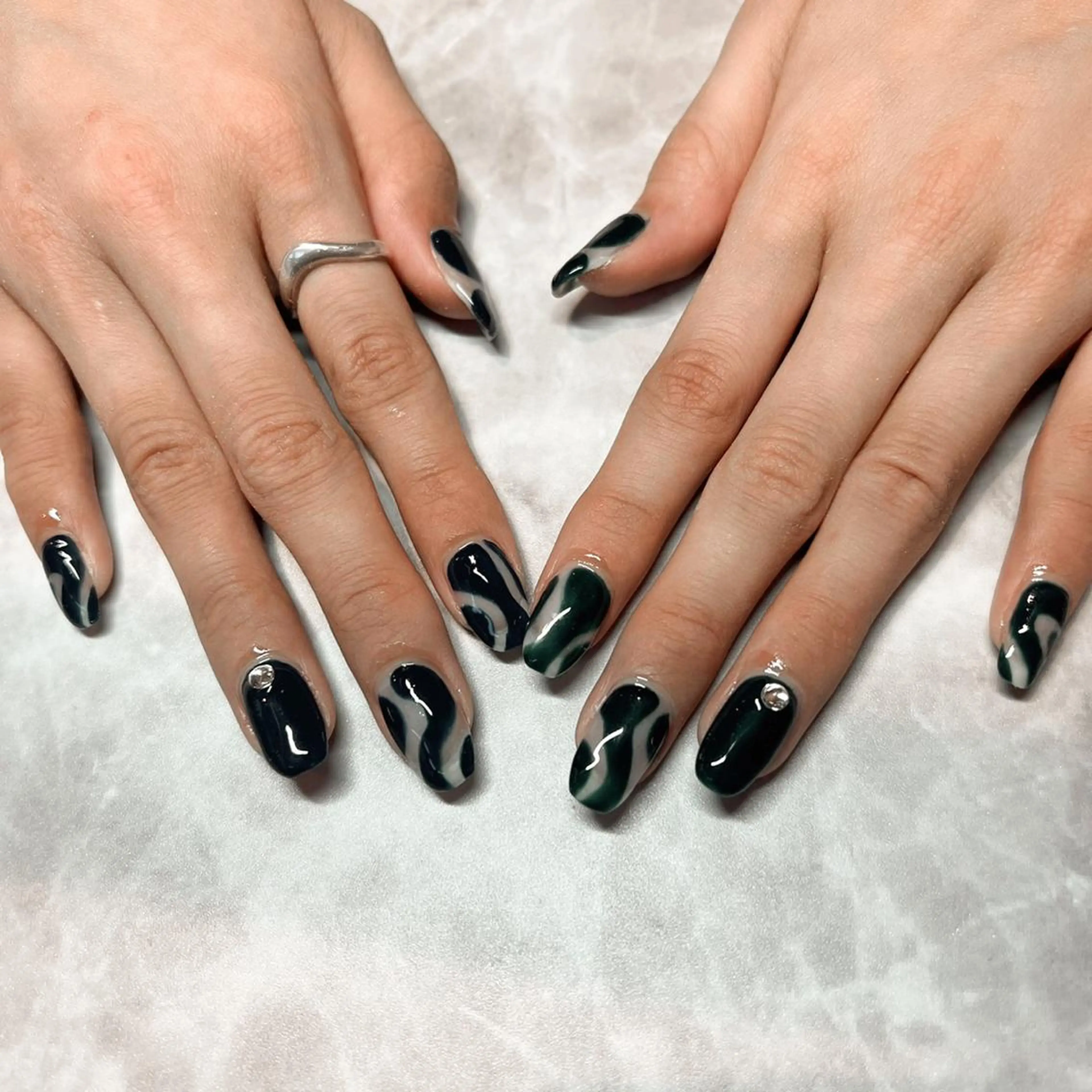 ネイル NAIL Salon IP所属・長谷川 奈緒美のネイルデザイン