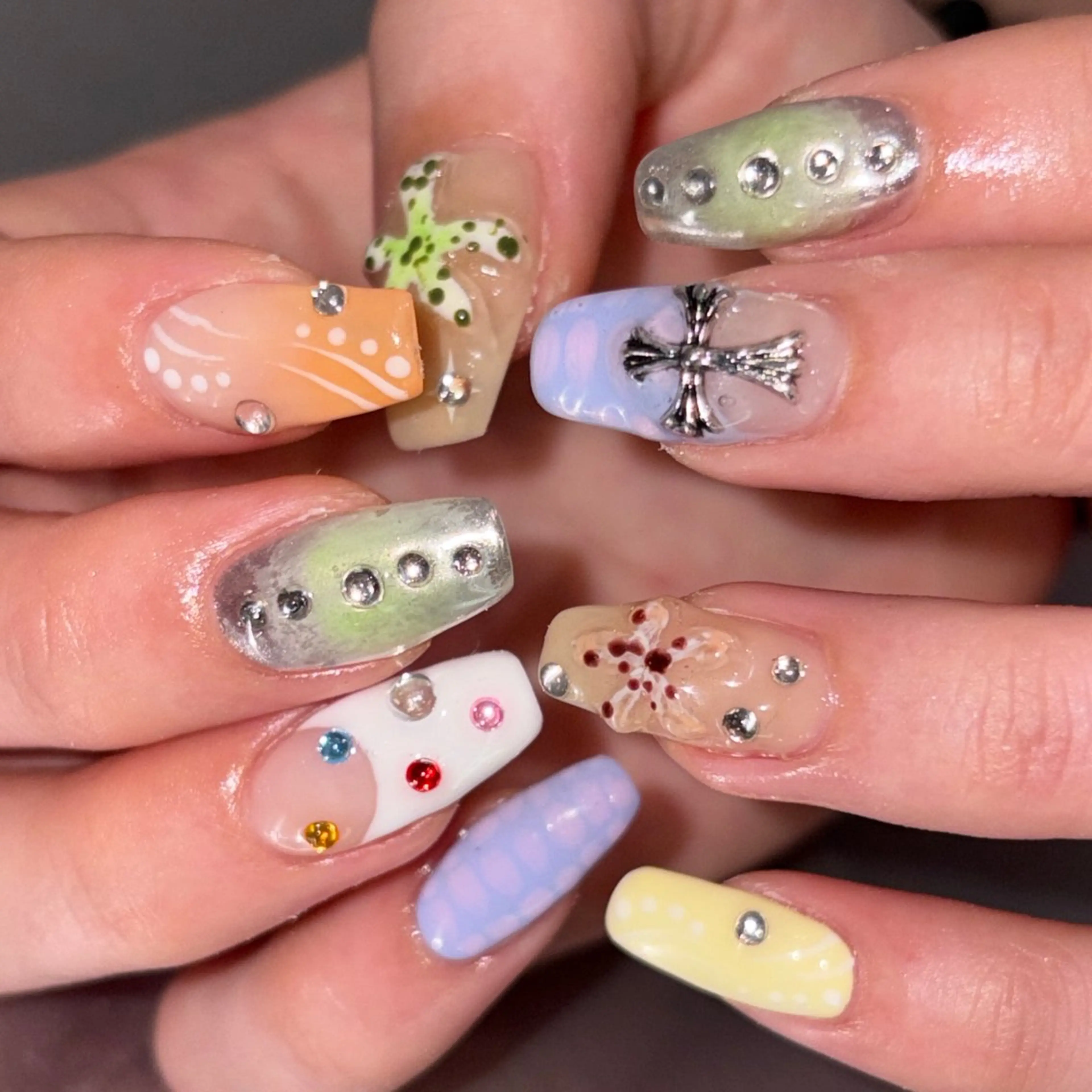 ネイル 👽個性派ネイル🎀 komachiのマツエク・マツパデザイン