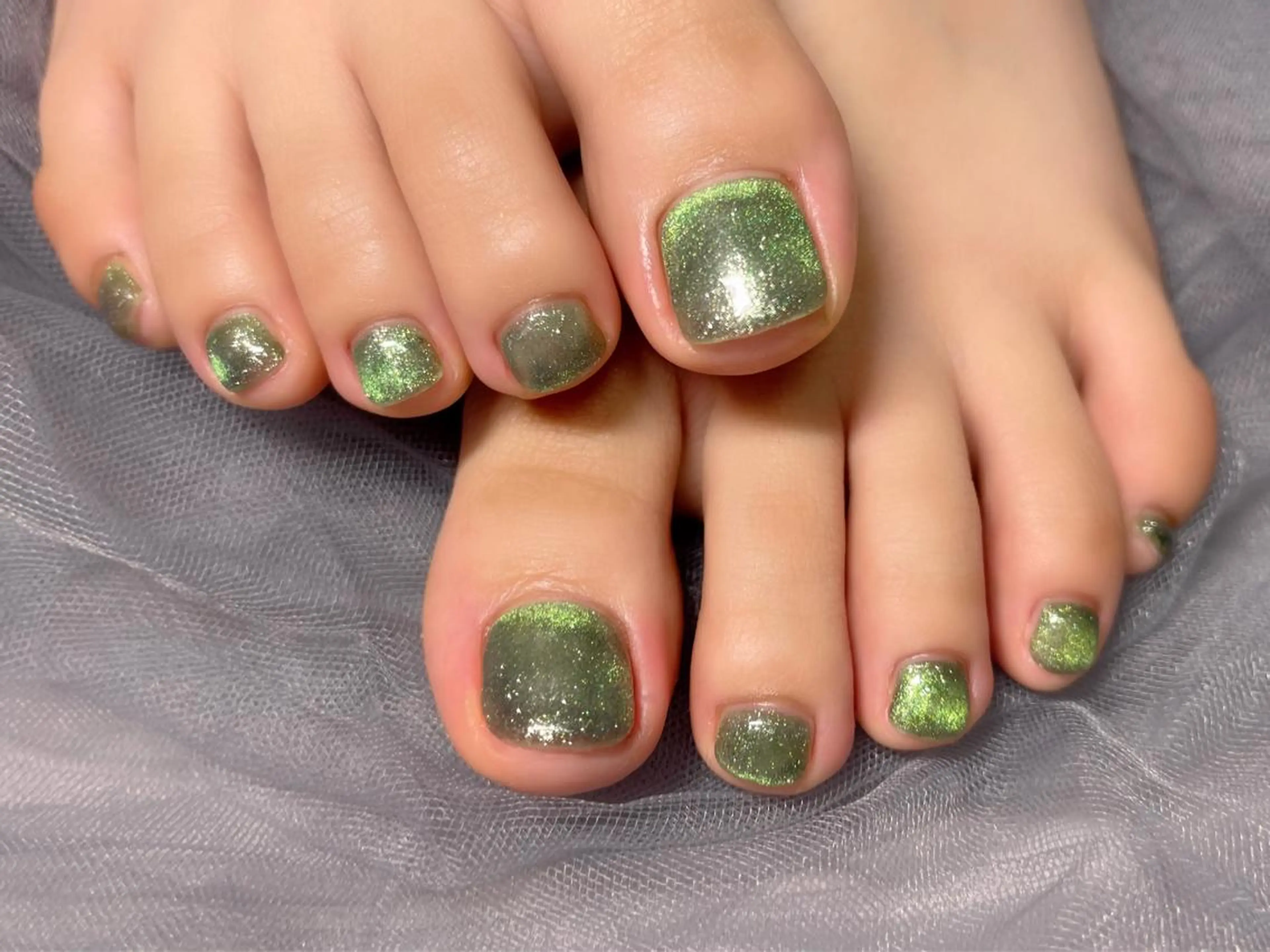 ネイル グリーン マグネットネイル フットネイル KURELLY所属・Nail Salon KURELLYのネイルデザイン