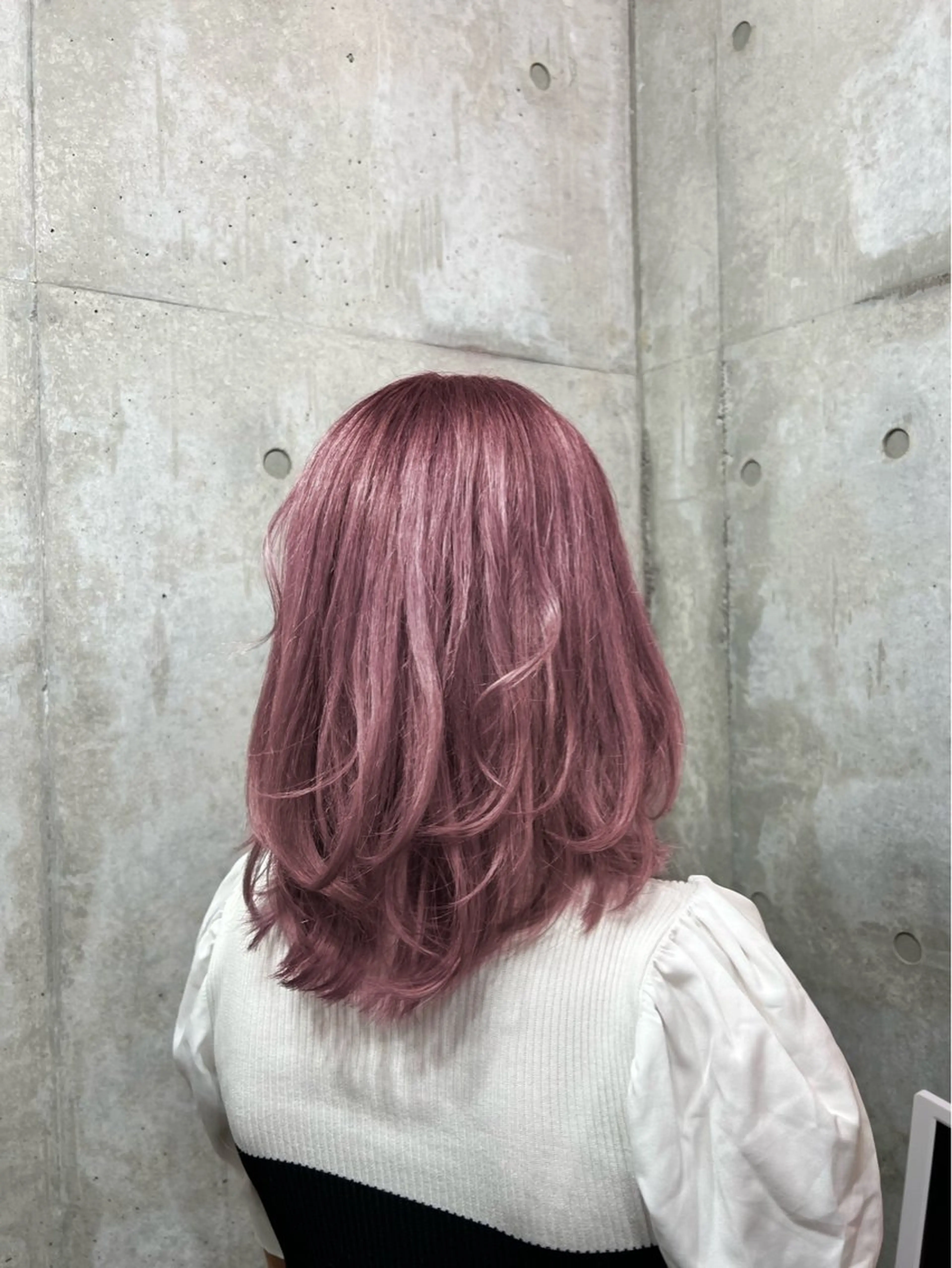 セミロング カラー ブリーチカラー/ 寺口佳希のヘアスタイル