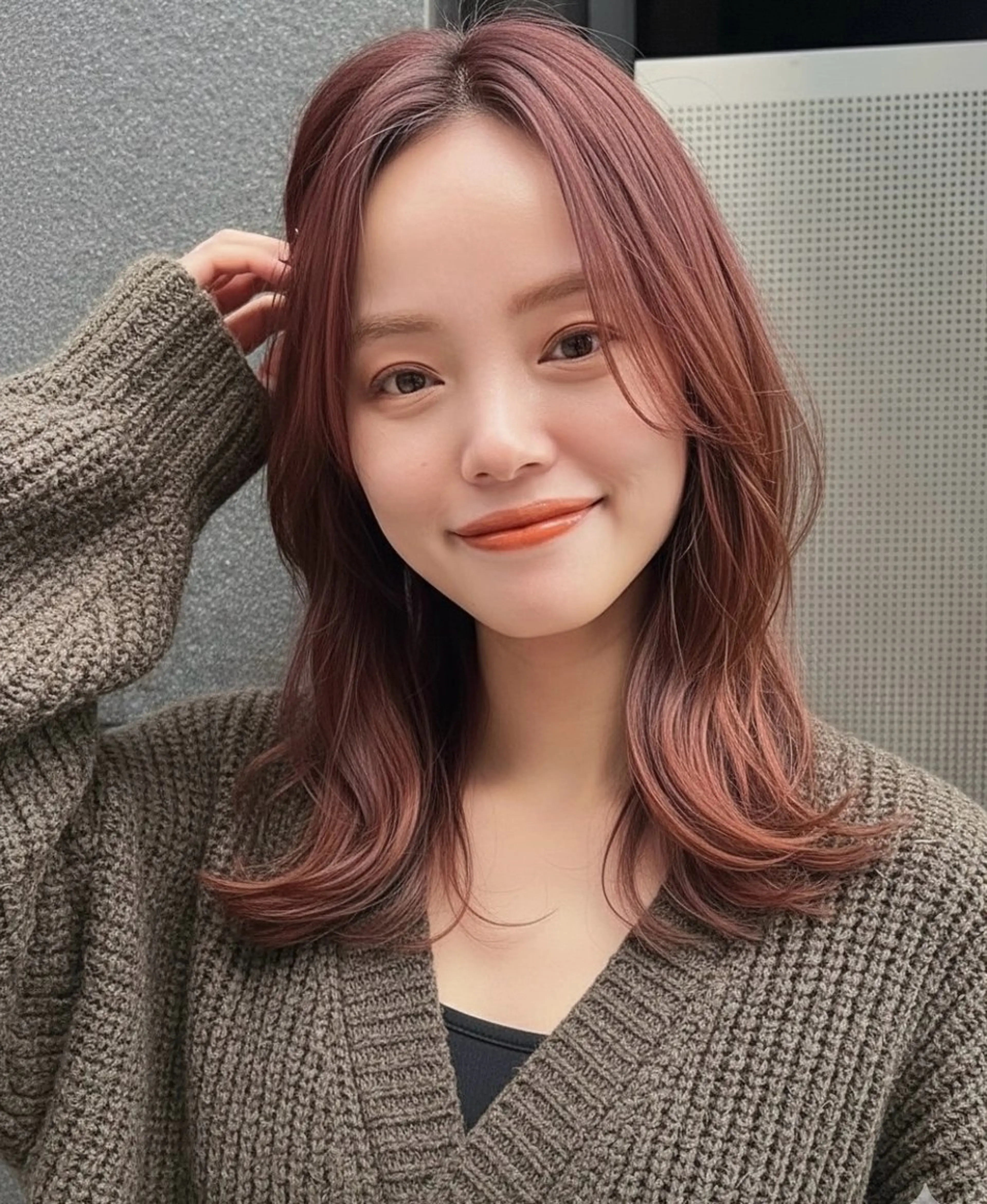 ミディアム カラー 透明感カラー ピンクカラー ローズカラー 顔周りカット カット ヘアカラー トリートメント 20代、30代からの おしゃれ🍃笹岡航太のヘアスタイル