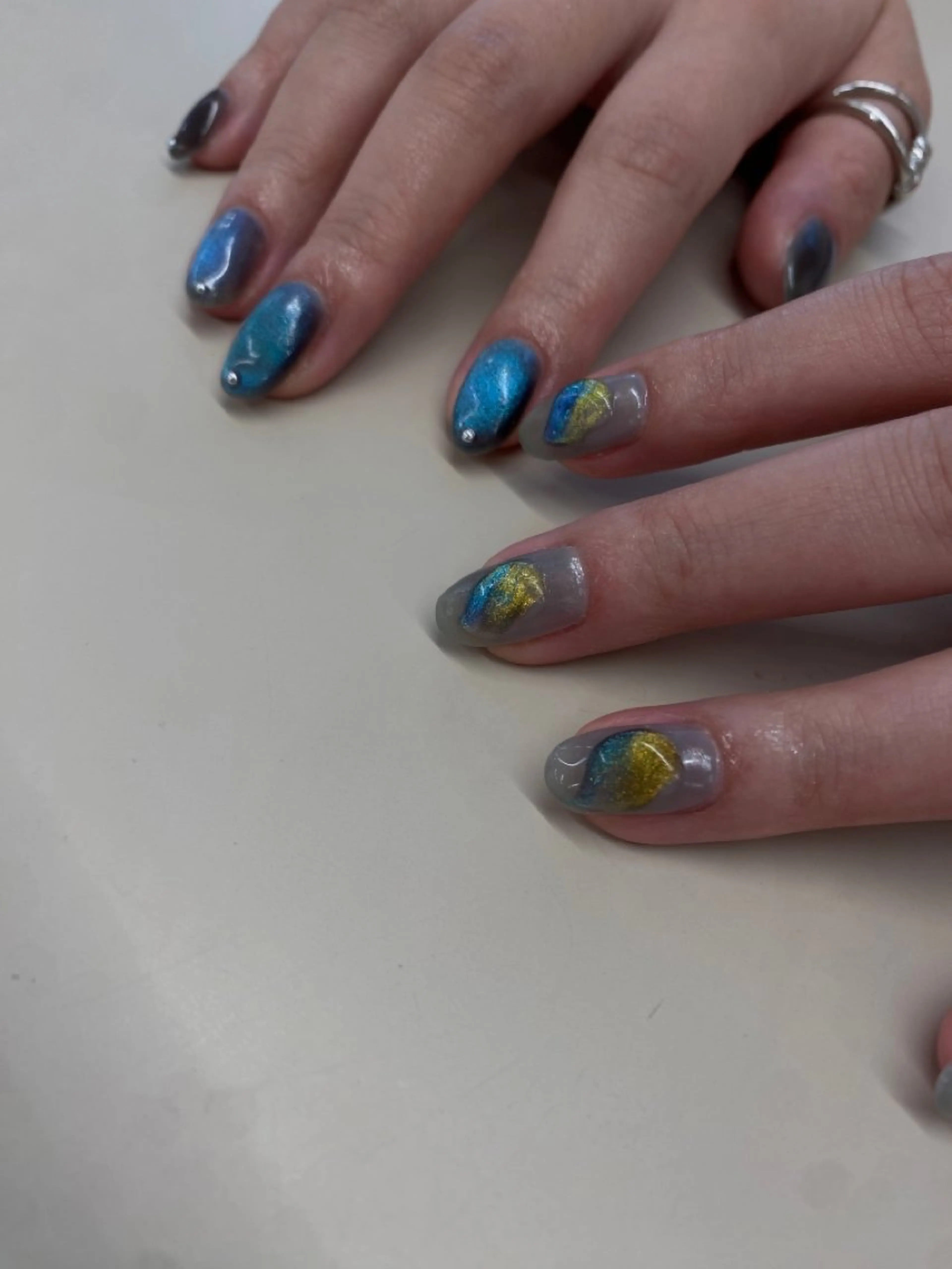 ネイル マグネットネイル ハンドネイル chika ／ nailのネイルデザイン