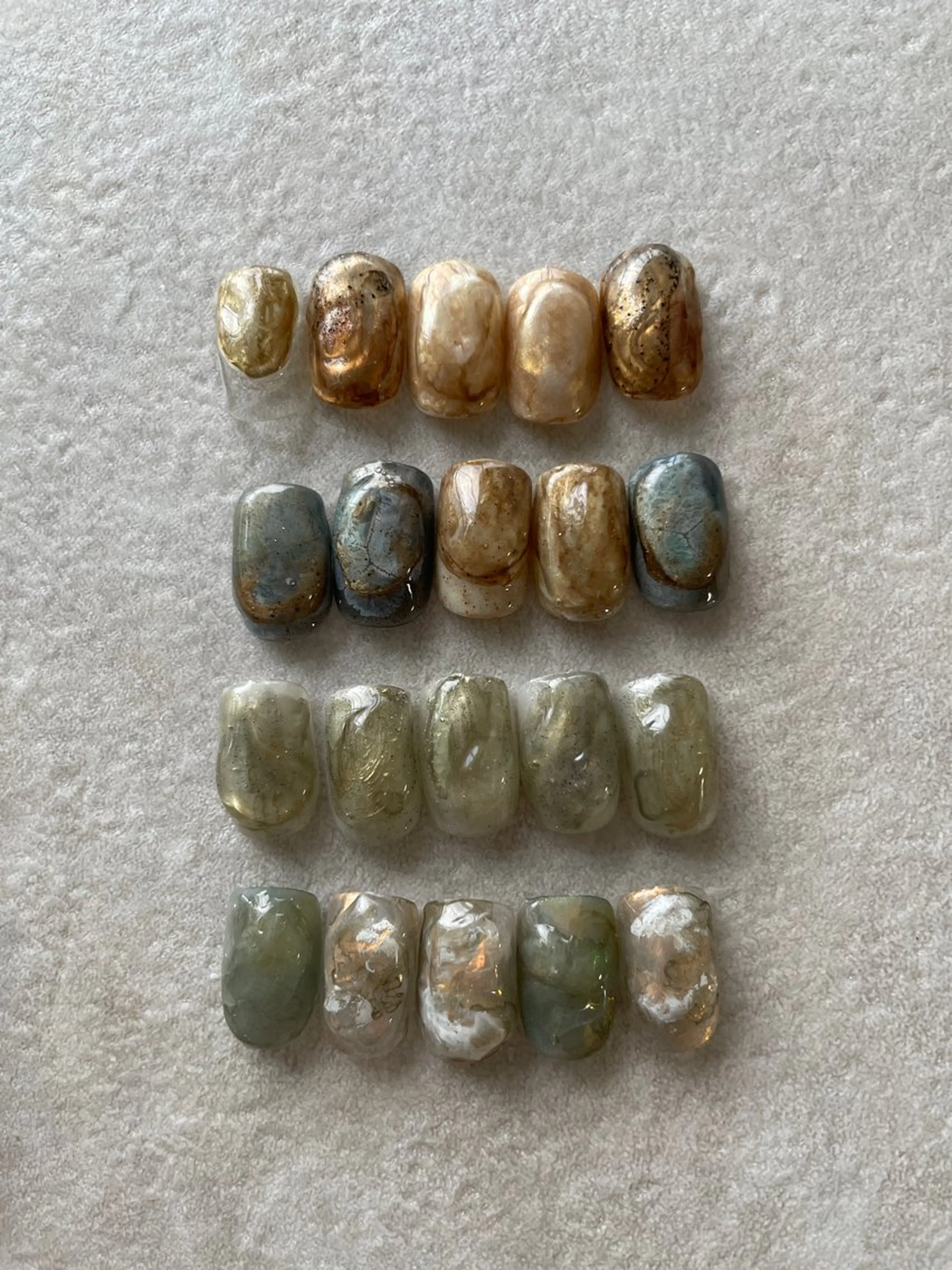 ネイル ジェルネイル ニュアンスネイル ハンドネイル "achoe" コエ HARUNAのネイルデザイン