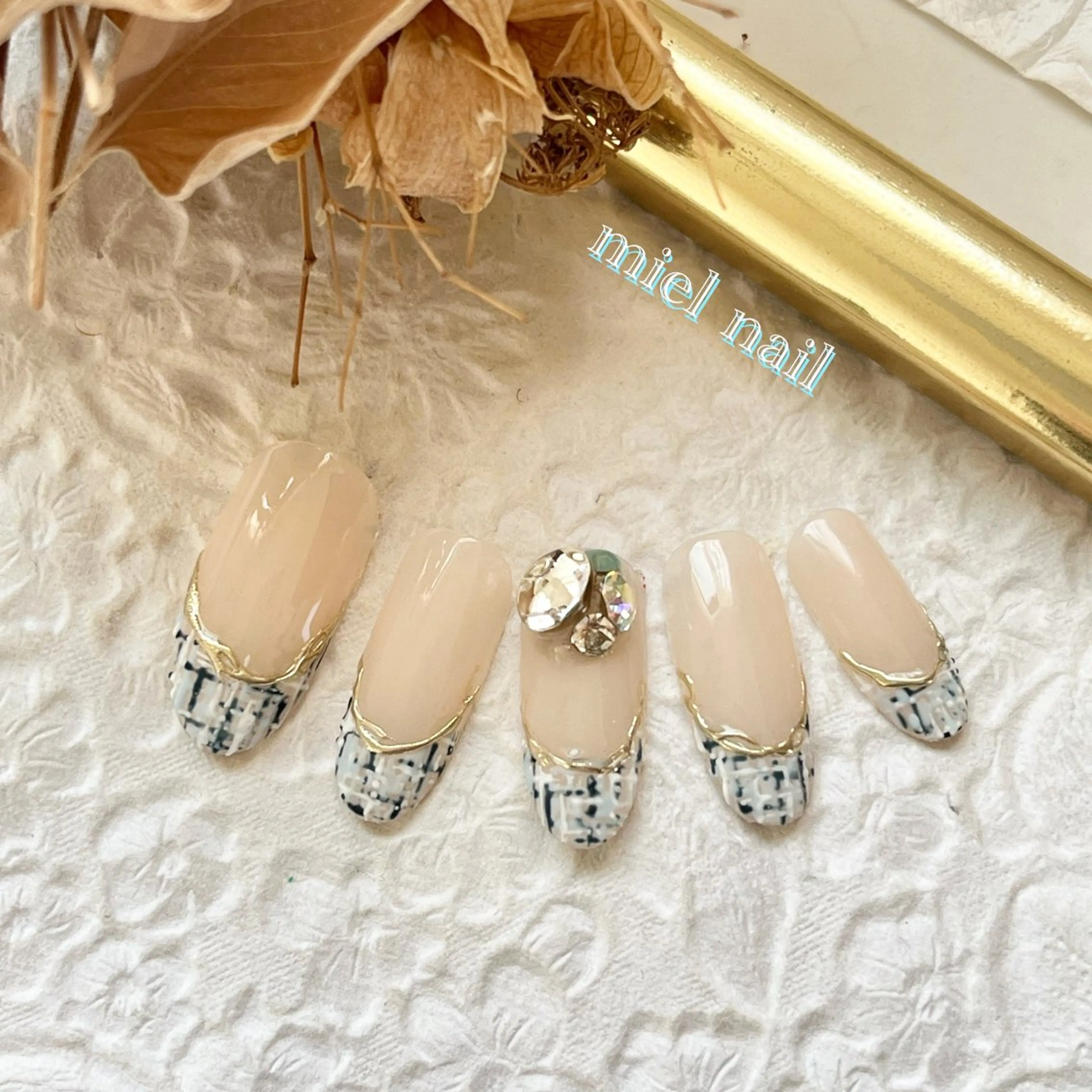 ネイル フレンチネイル ミラーネイル 春ネイル ストーンネイル ツイードネイル ハンドネイル miel nailのネイルデザイン