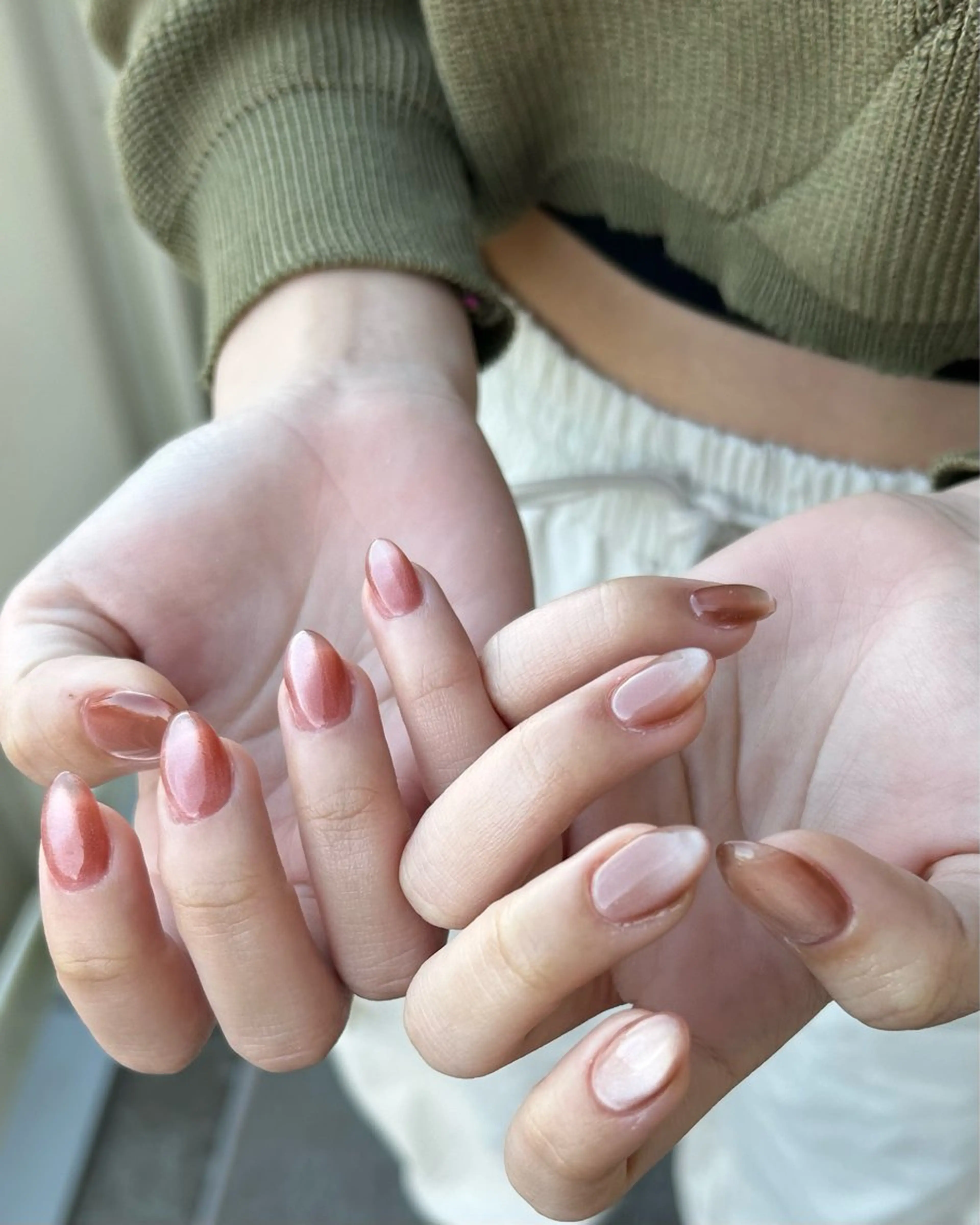 ネイル ブラウン シンプルネイル 春ネイル La Vanille所属・LaVanille 🌵Senkoのネイルデザイン