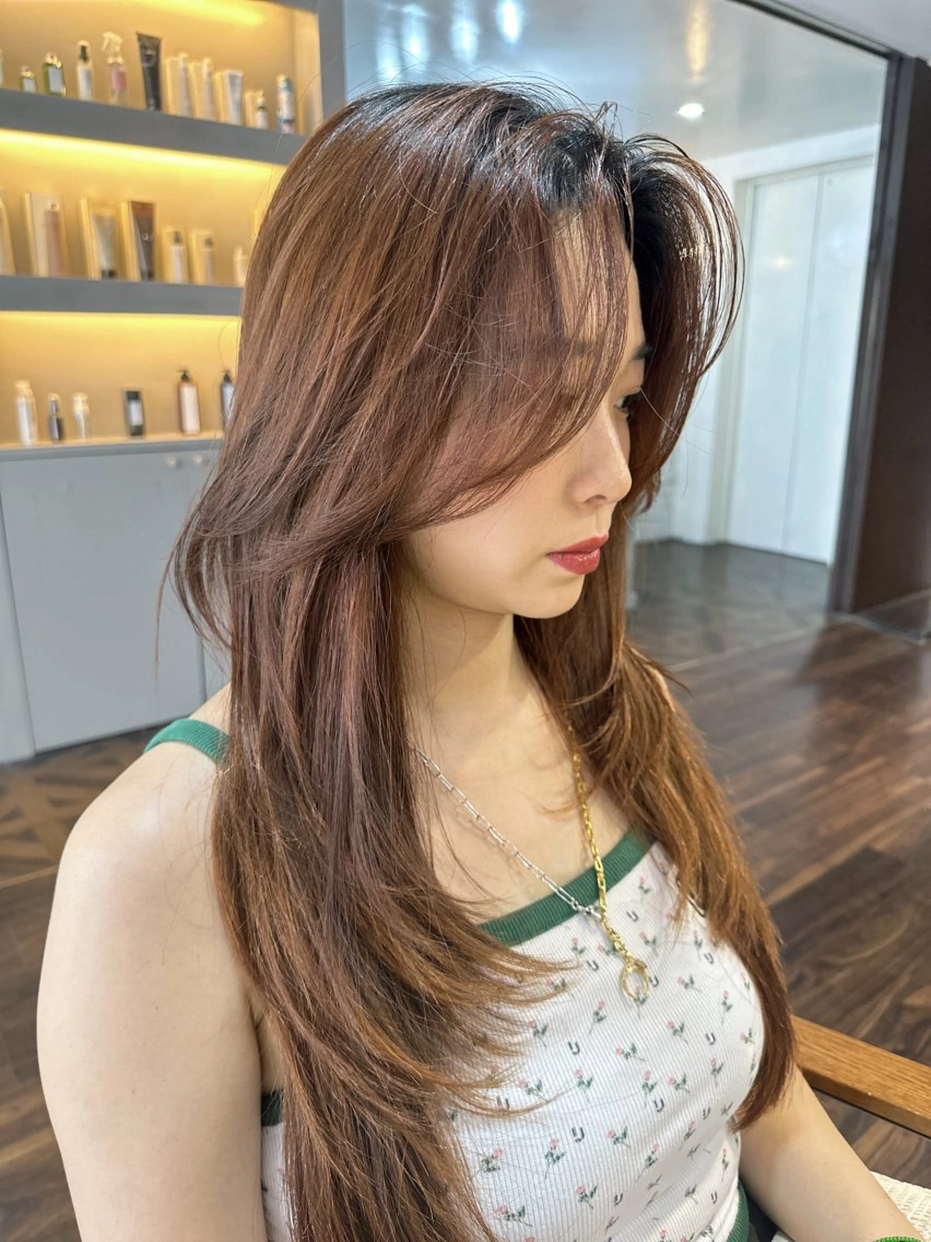 ロング カラー ロングレイヤー 髪質改善 レイヤーカット ロング トリートメント カット ヘアカラー トリートメント ワンホンヘア ケラチン/Kaitoのヘアスタイル